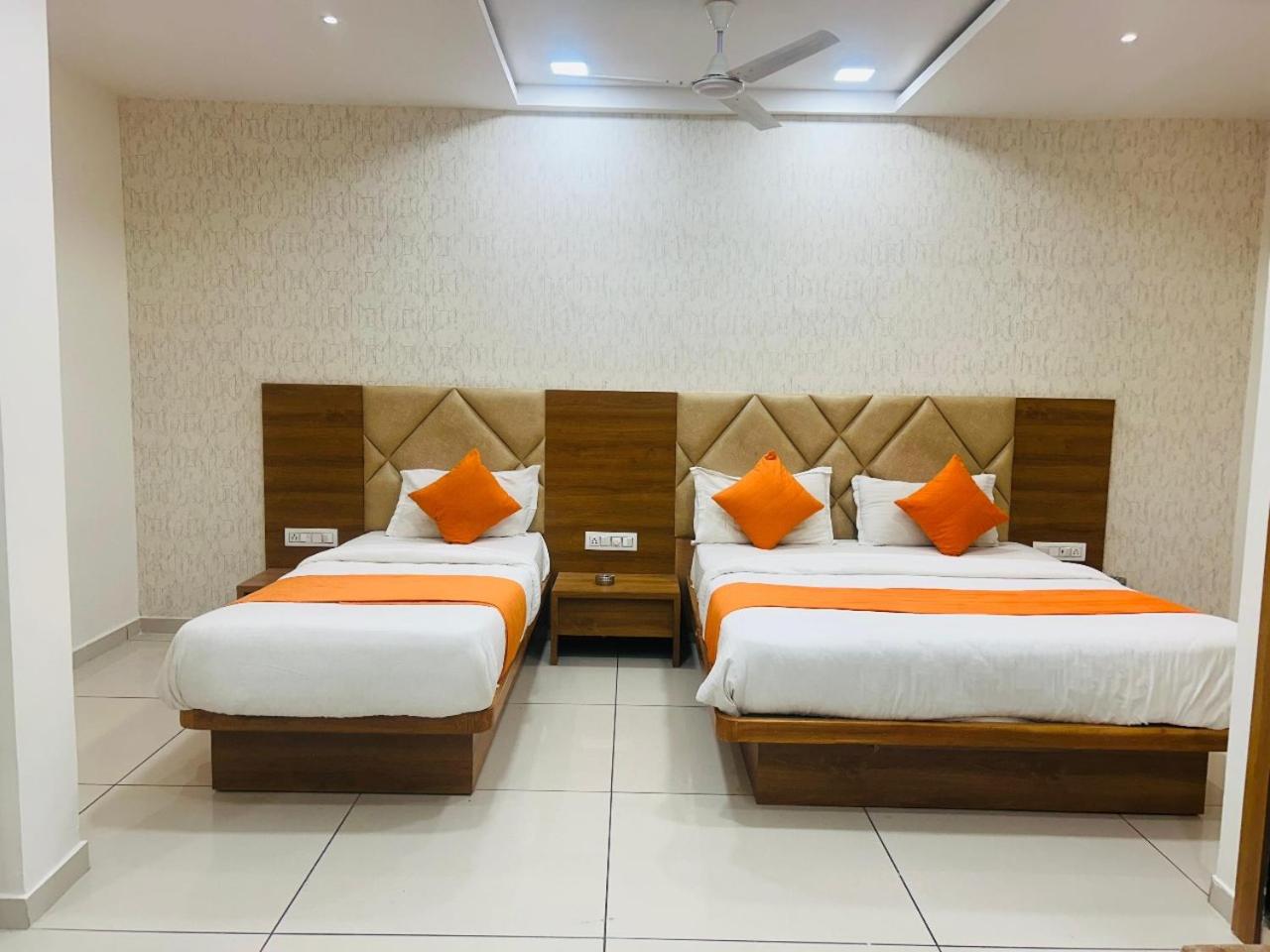 Deluxe Double Room photo 2