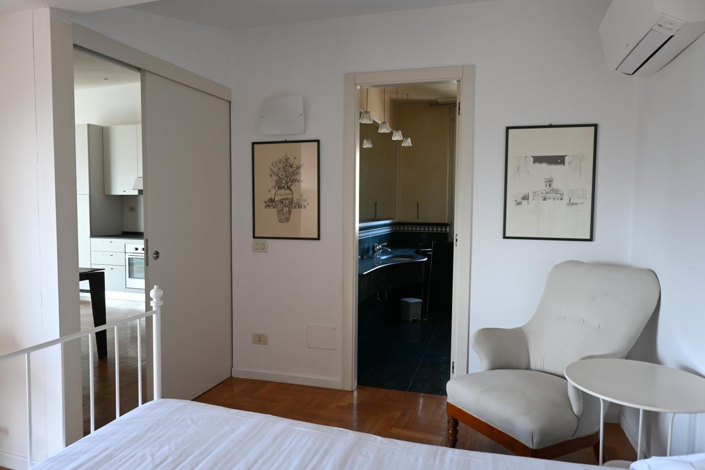 Apartment photo 1