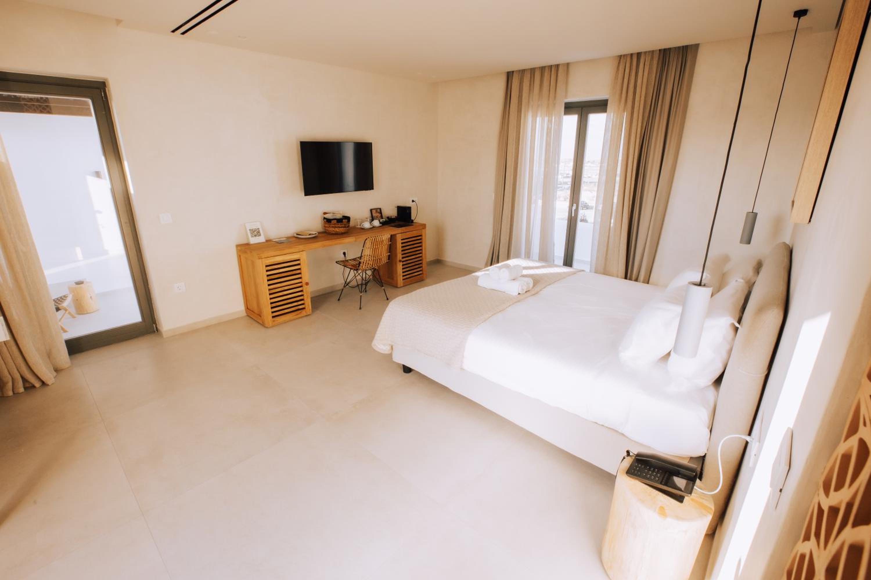 Deluxe Double Room photo 3