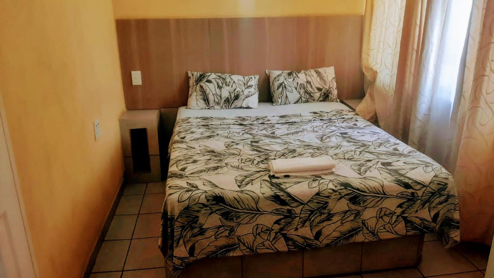 Double Room with Private Bathroom photo 3