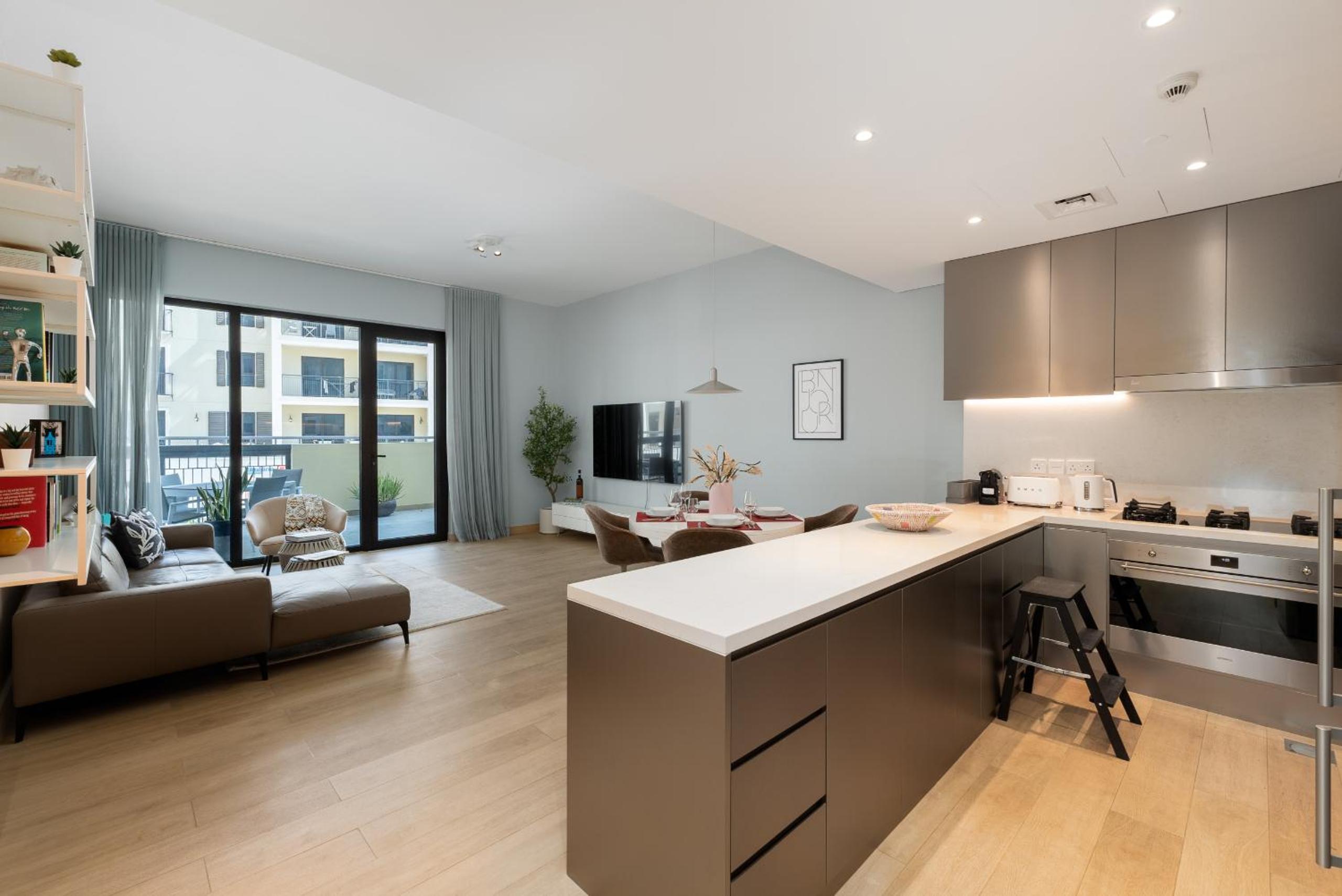 Two-Bedroom Apartment with Balcony photo 1