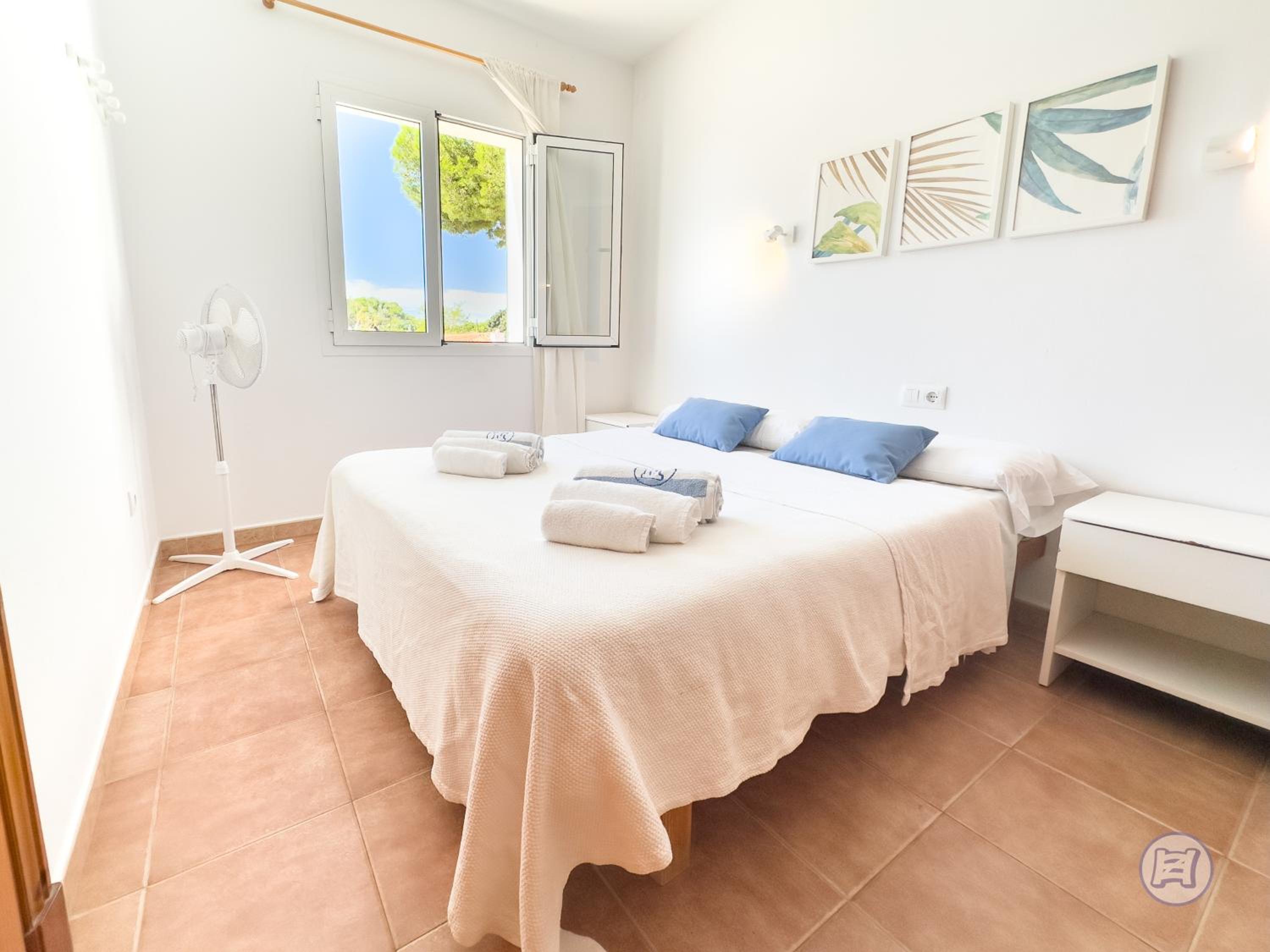 Apartamento de una habitación con vista a la piscina