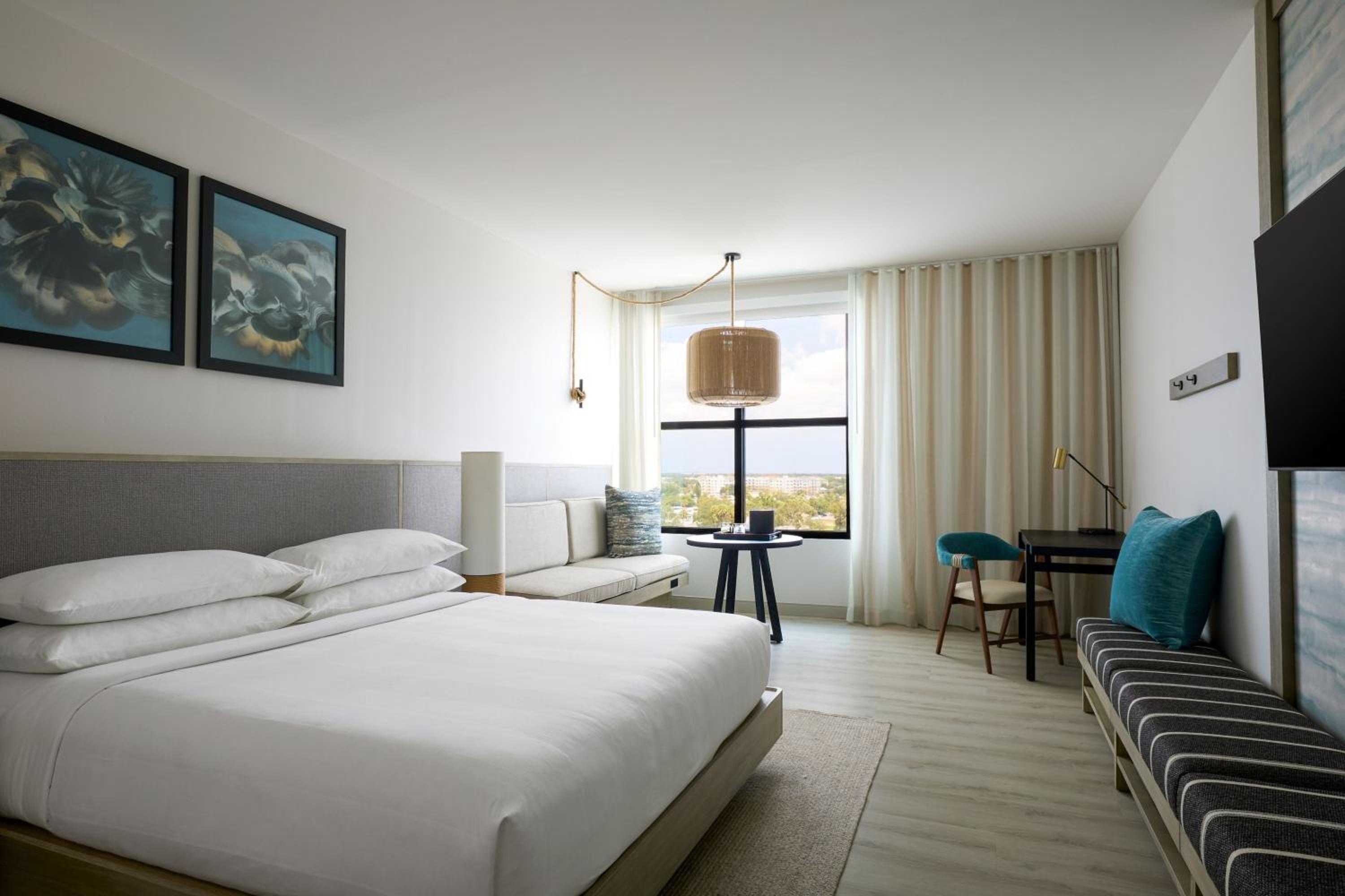 Room with Pool & Marina View - M Club Lounge Access