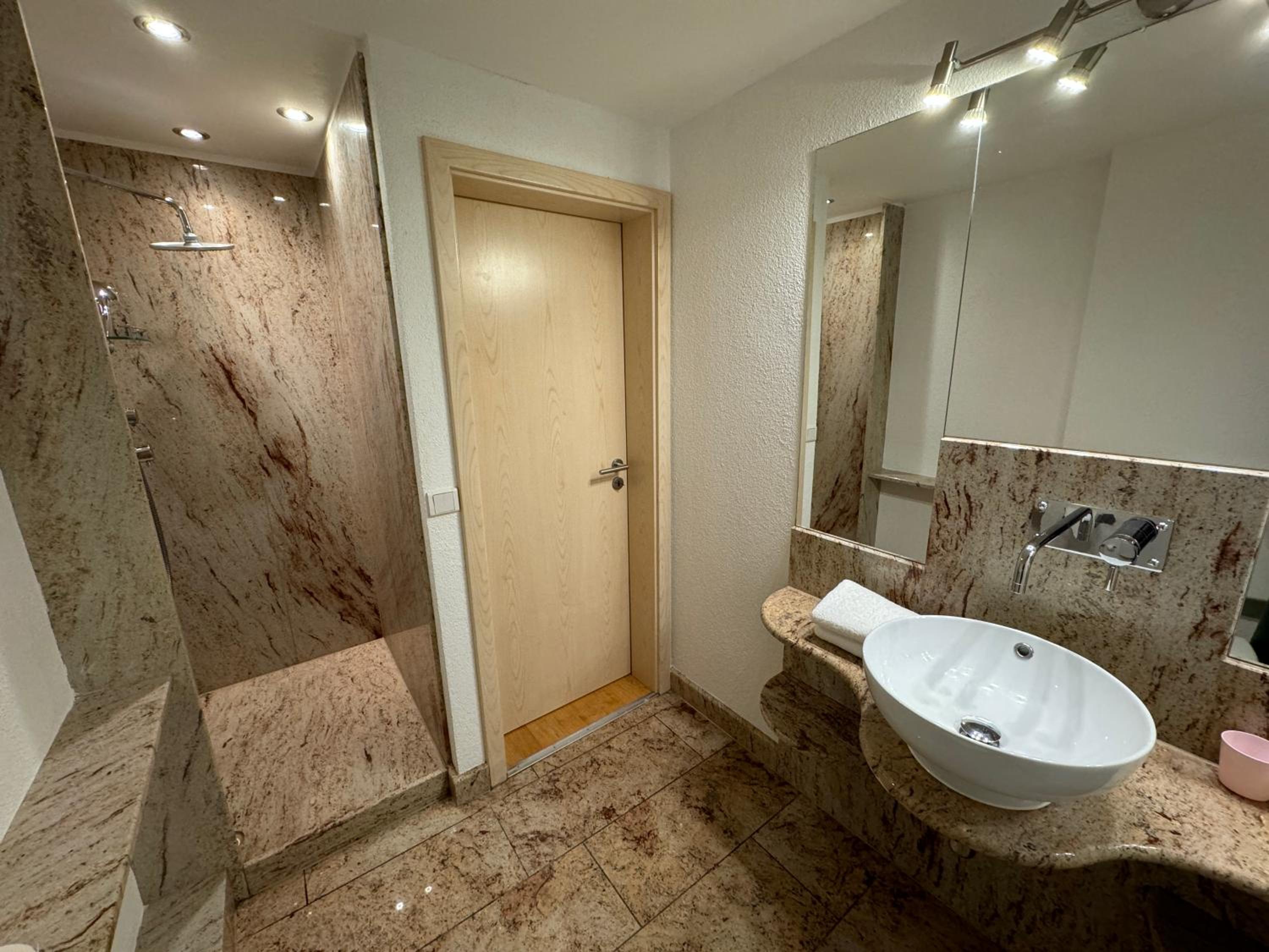 Two-Bedroom Apartment with Terrace photo 2