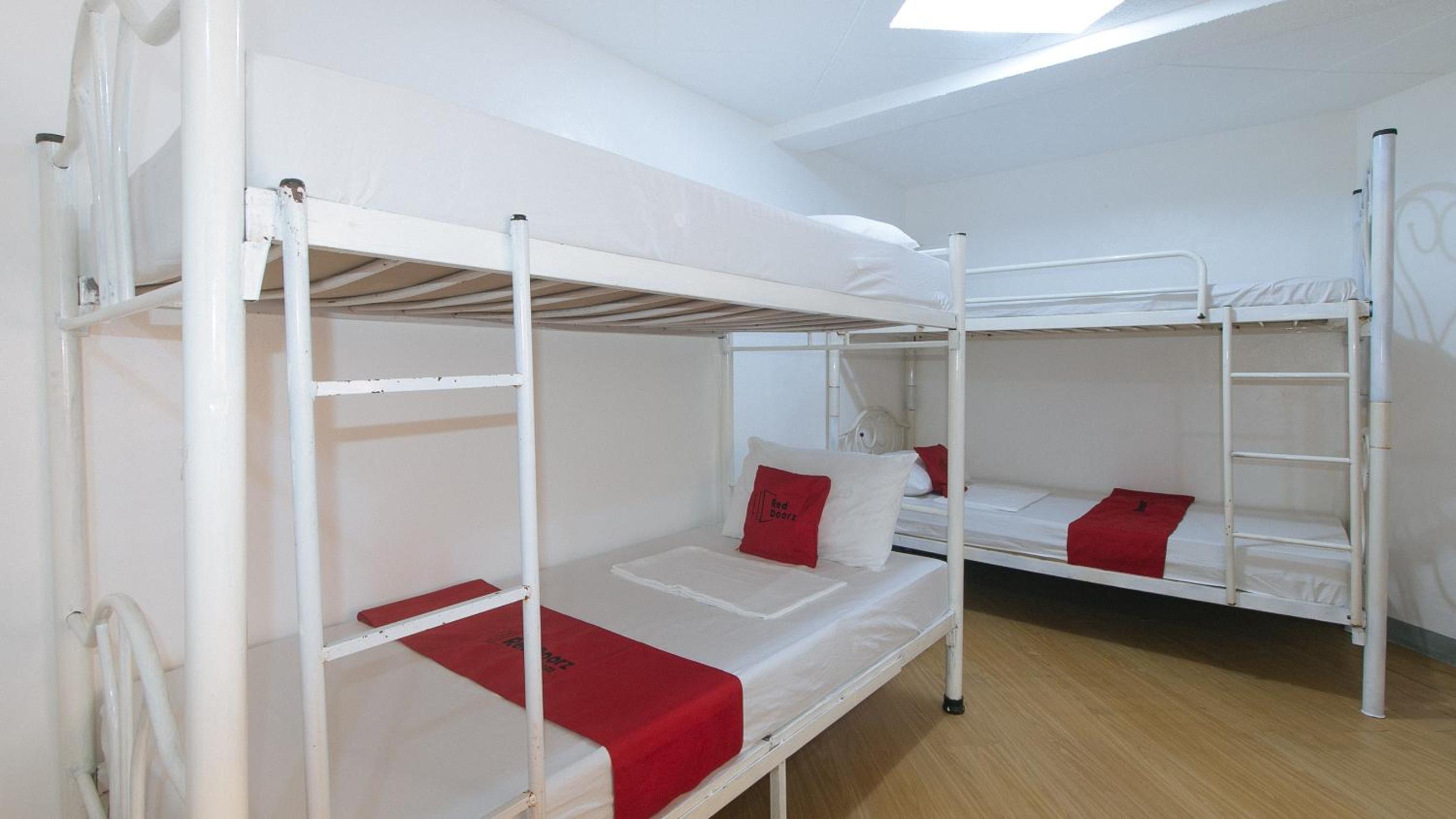 Bed in 8 Bed Mixed Dormitory photo 1