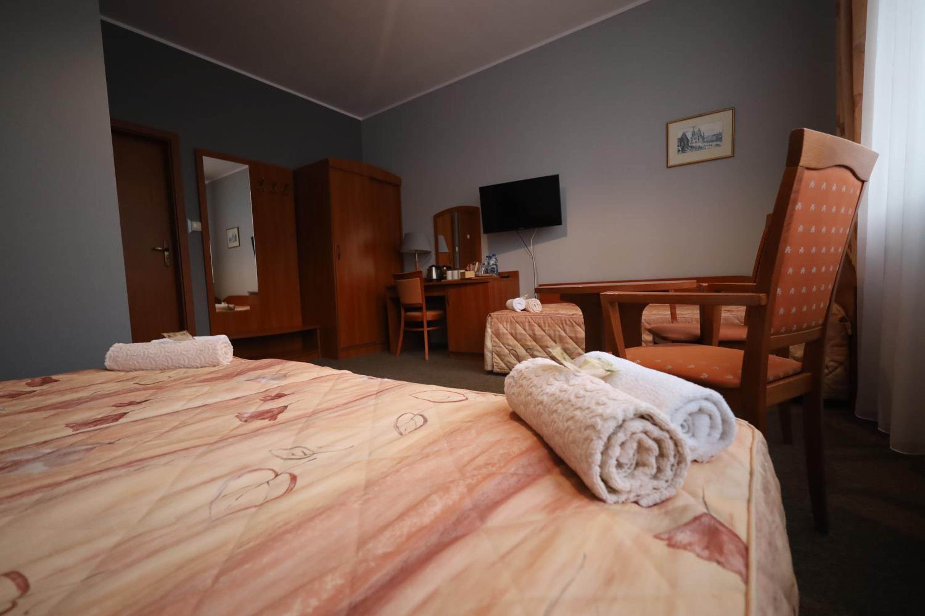 Triple Room - Photo 9
