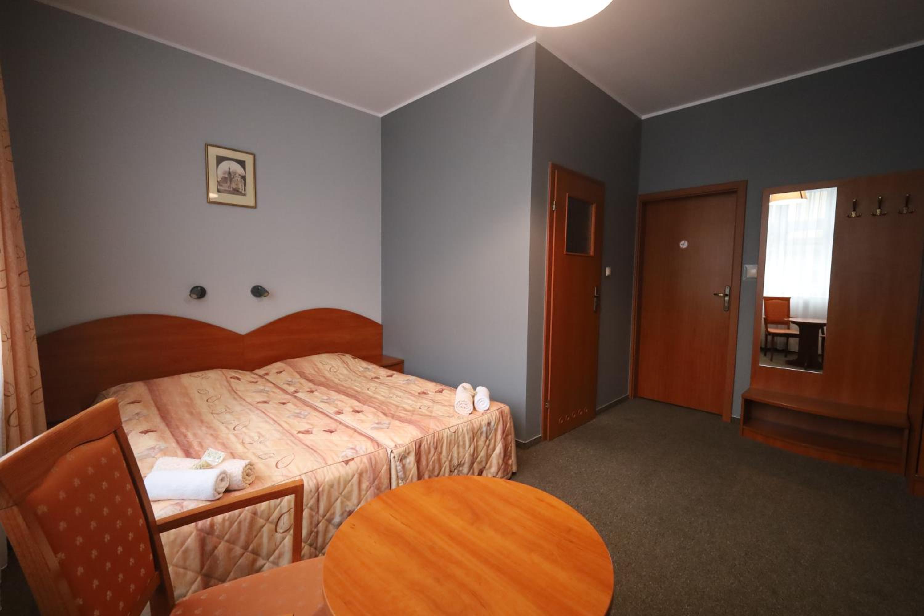 Triple Room - Photo 6