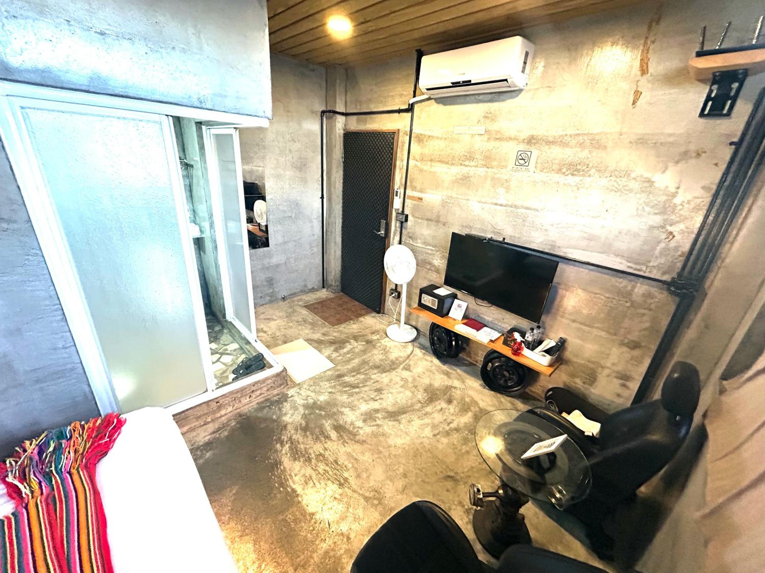 Single Room with Shower