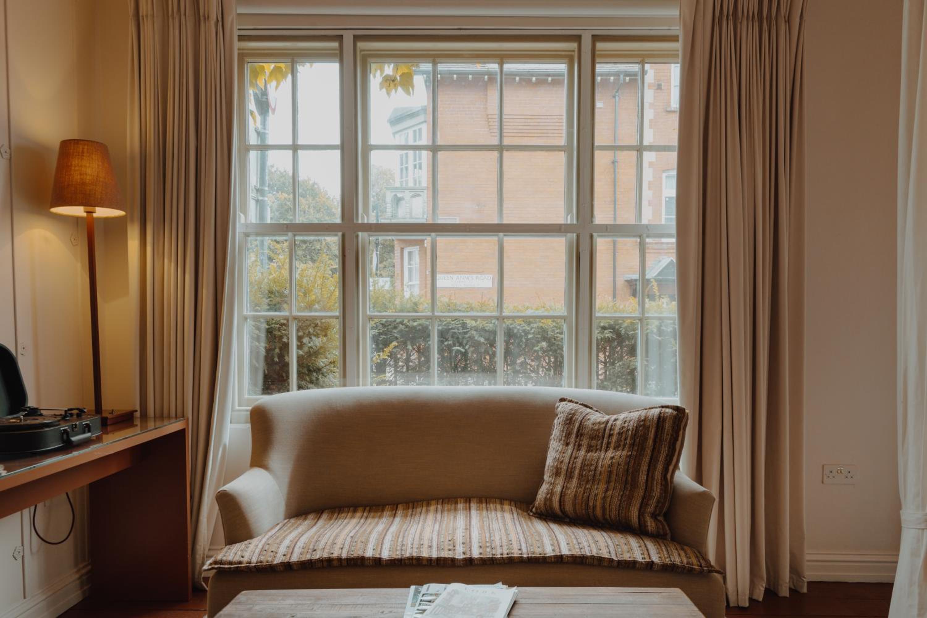 Large Guest Room - Photo 15