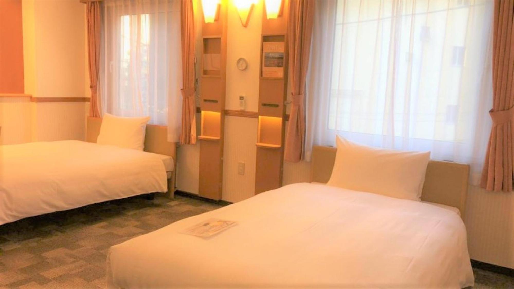 Accessible Twin Room - Non-Smoking photo 1
