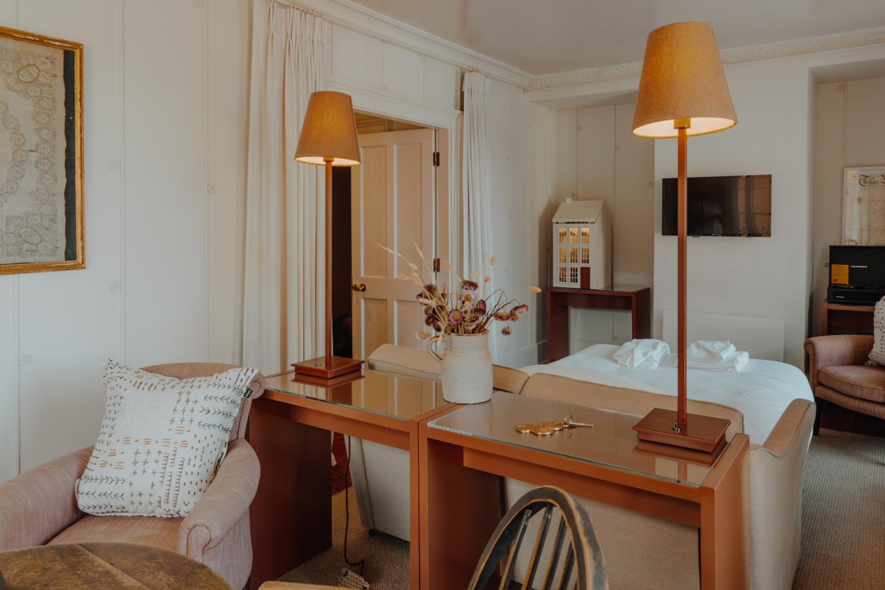 The Clifton Suite - Photo 6