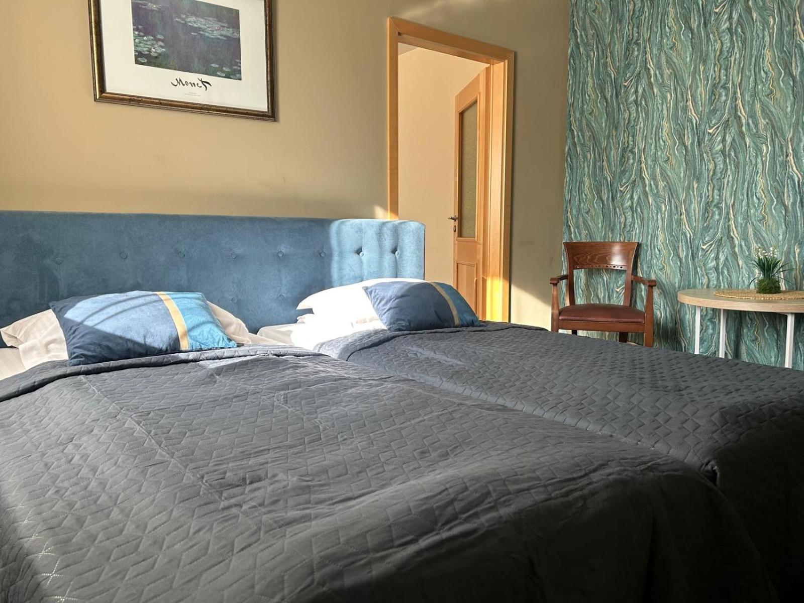 Suite (2 Adults + 1 Child) photo 1