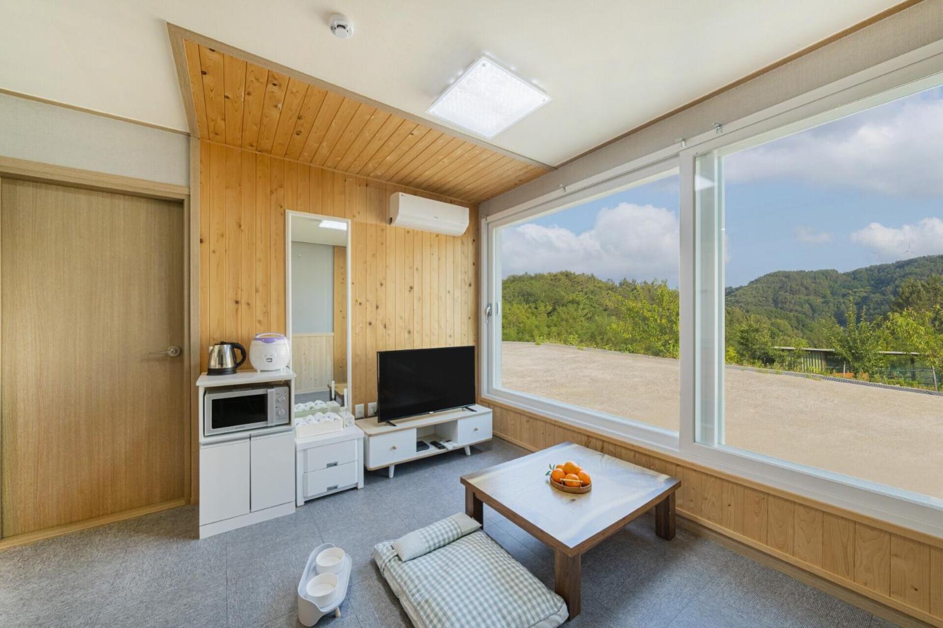 Double Room 9 photo 1