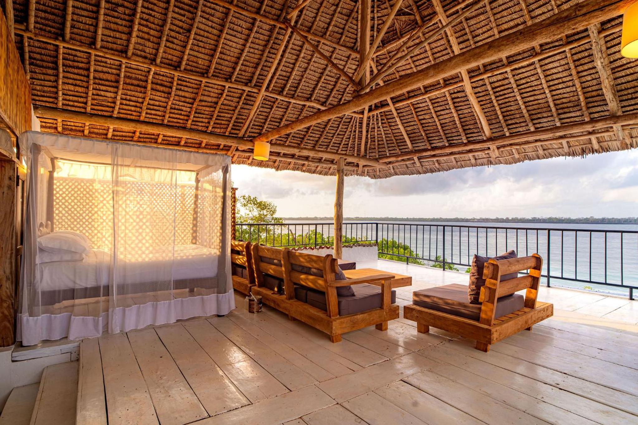 Suite with Private Pool - Photo 8