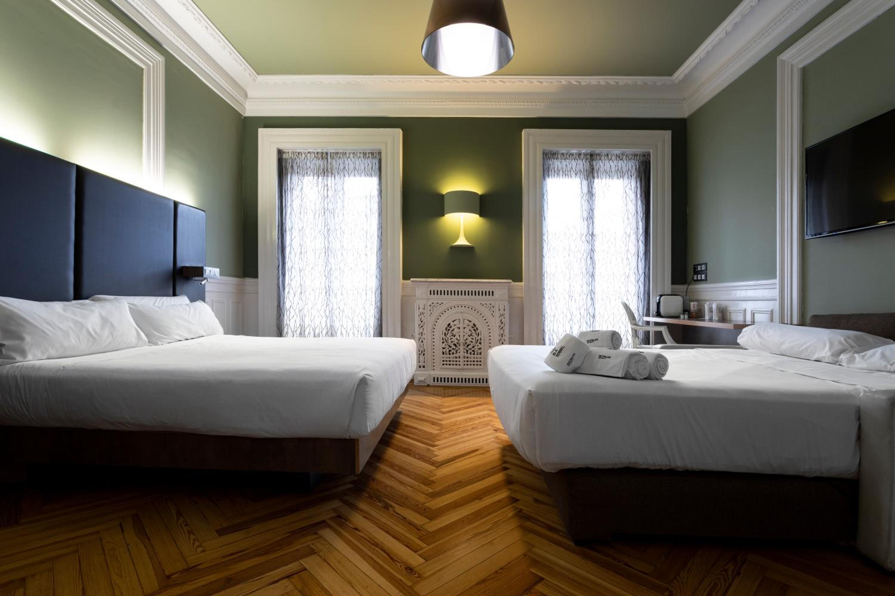 Superior Double Room - Photo 11