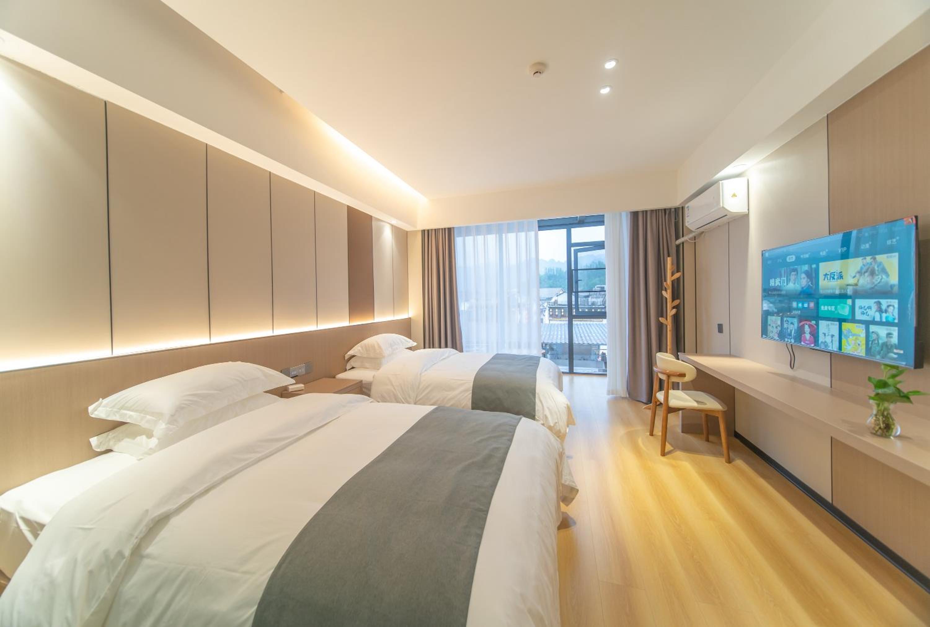 Twin Room with Terrace photo 3