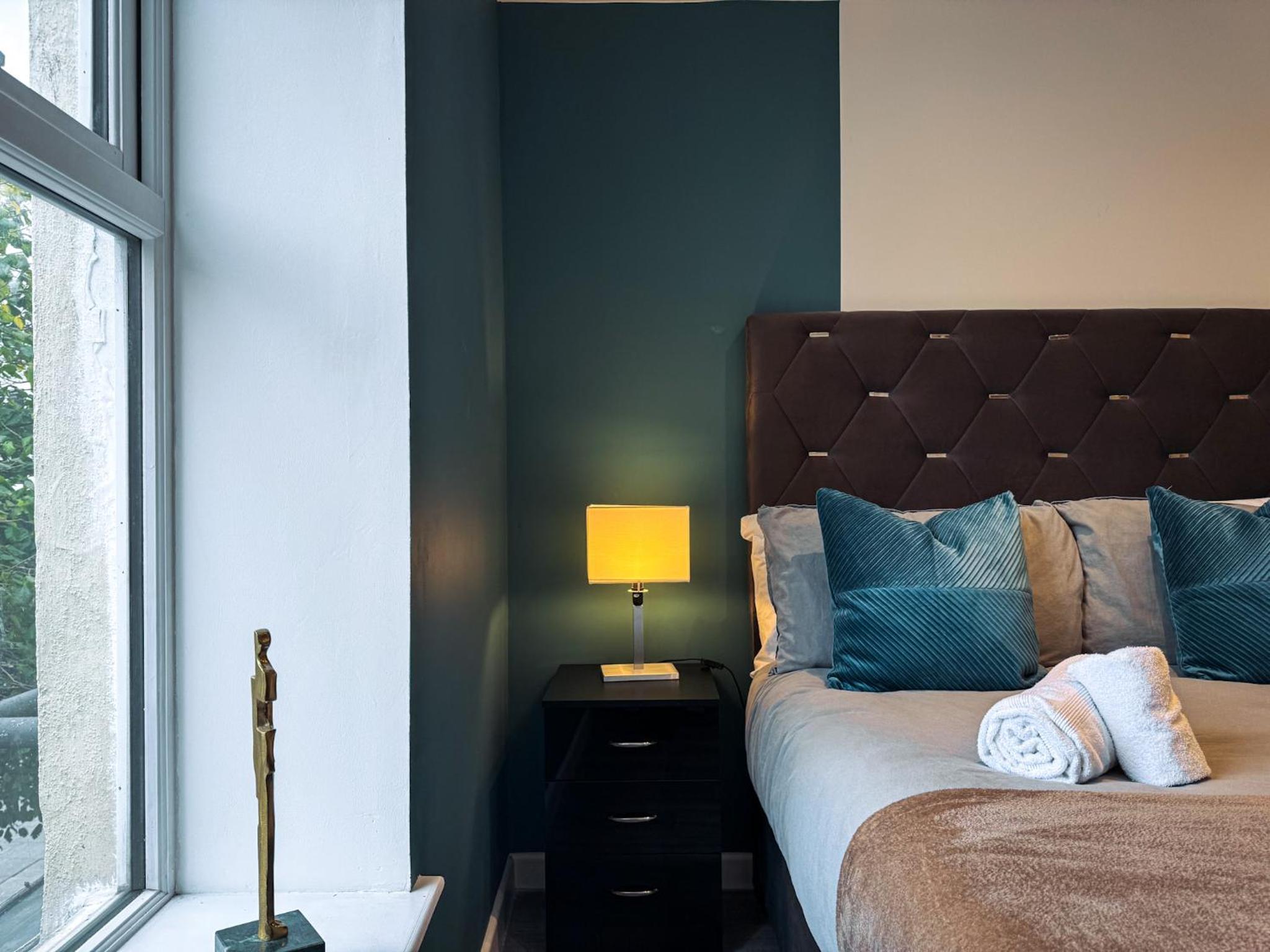 Two-Bedroom Deluxe Apartment photo 1