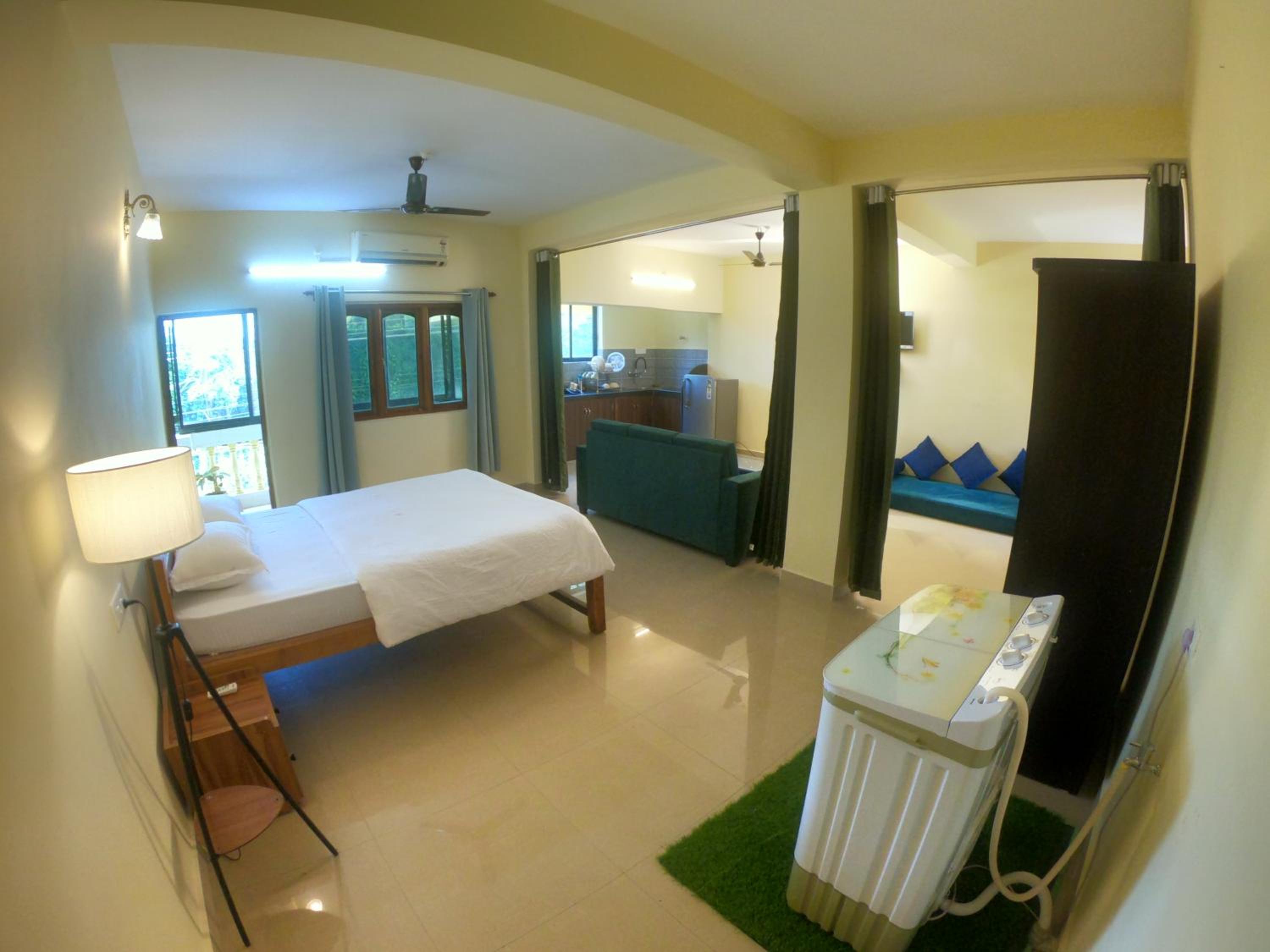 One-Bedroom Apartment - Photo 38