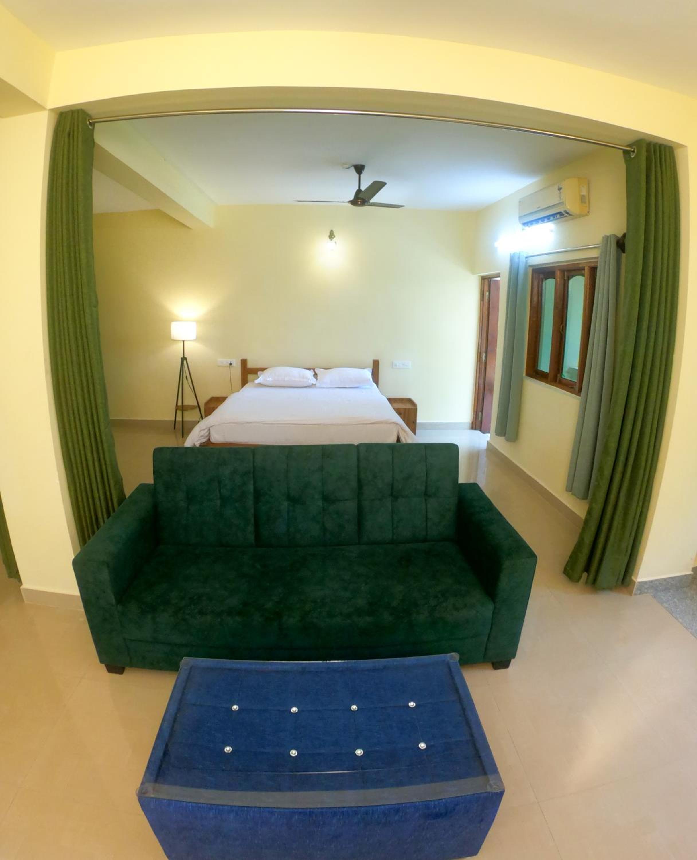 One-Bedroom Apartment - Photo 29