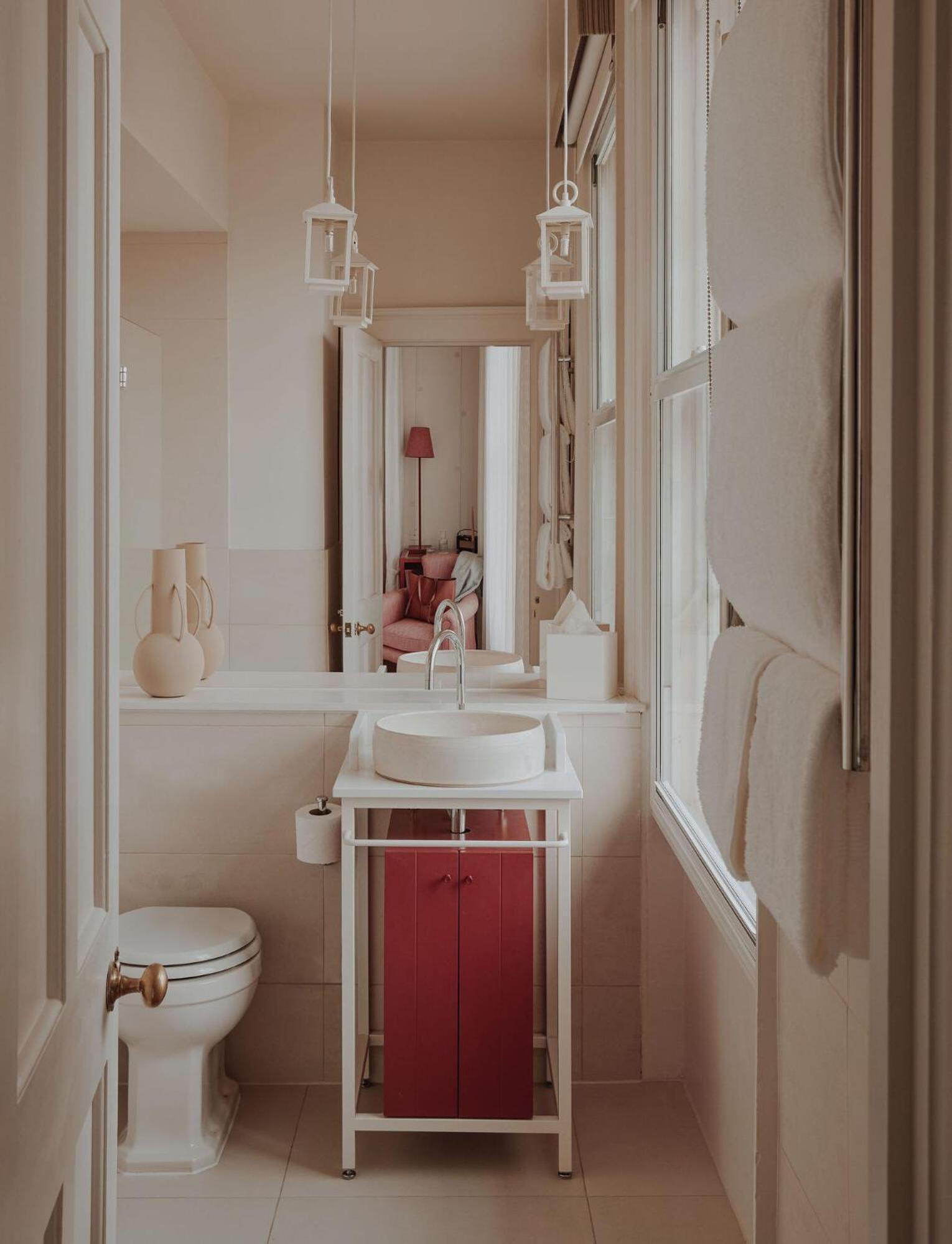 Standard King Room - Photo 3