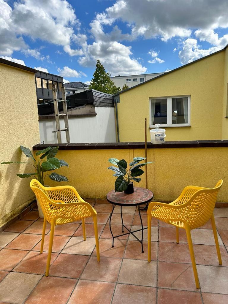 Large Double Room - Photo 17