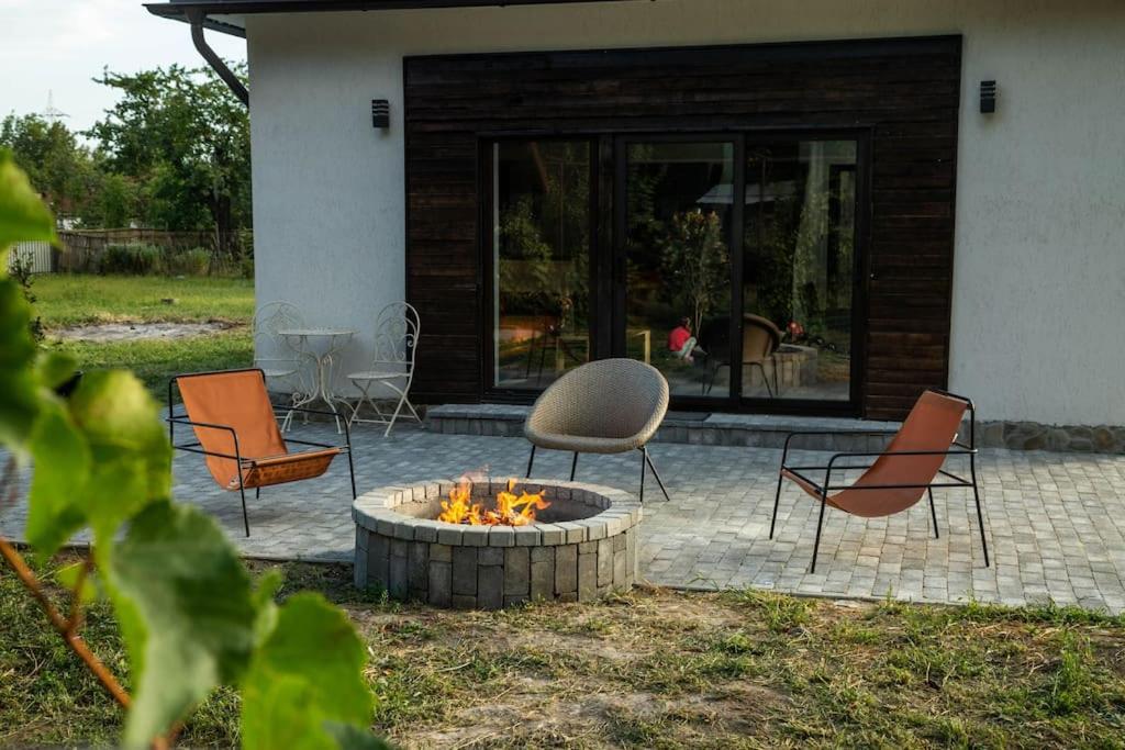 Villa photo 2