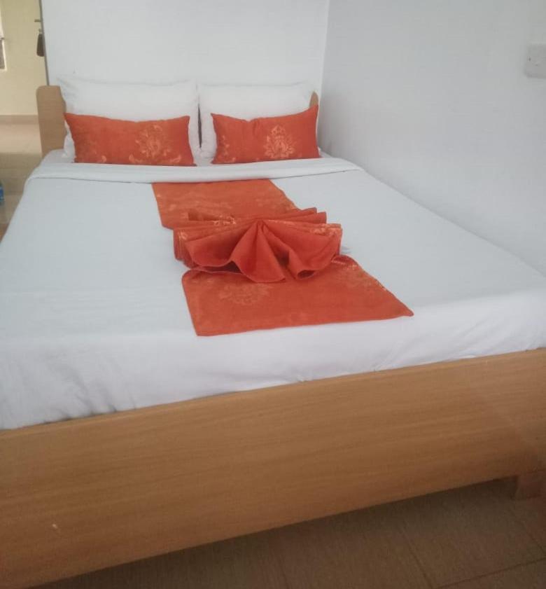 Deluxe Double Room (2 Adults + 1 Child)