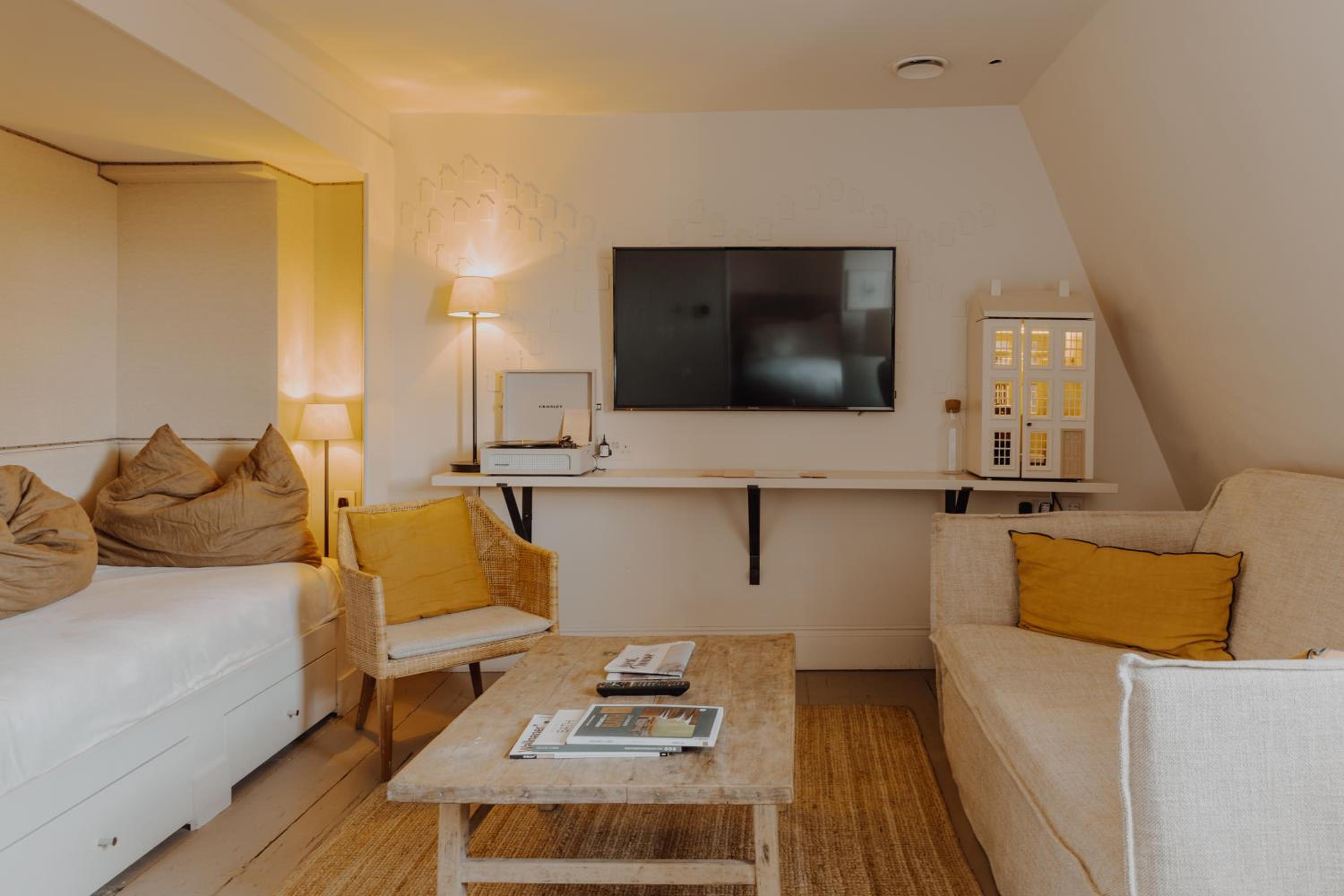 Henrietta Room