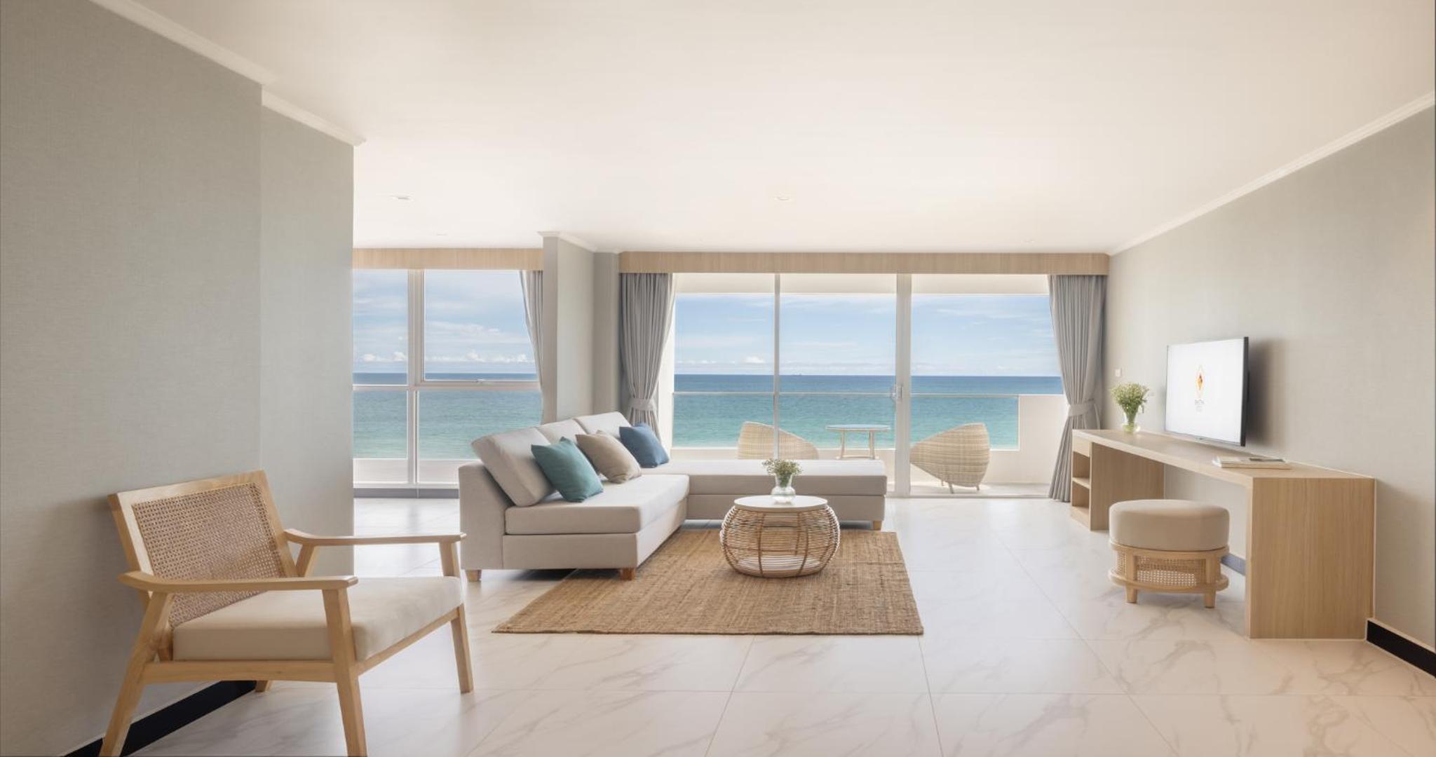 Ocean's Edge Studio Suite - Photo 5