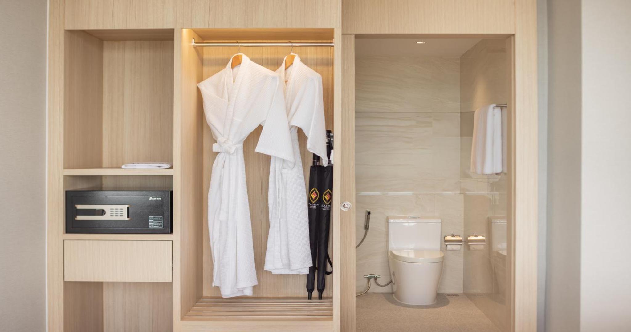 Ocean's Edge Studio Suite - Photo 4