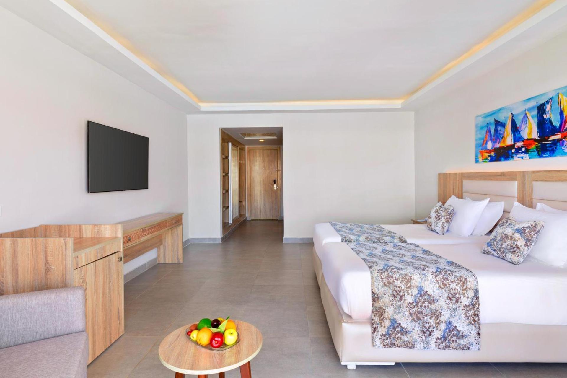 Deluxe Double or Twin Room with Pool View