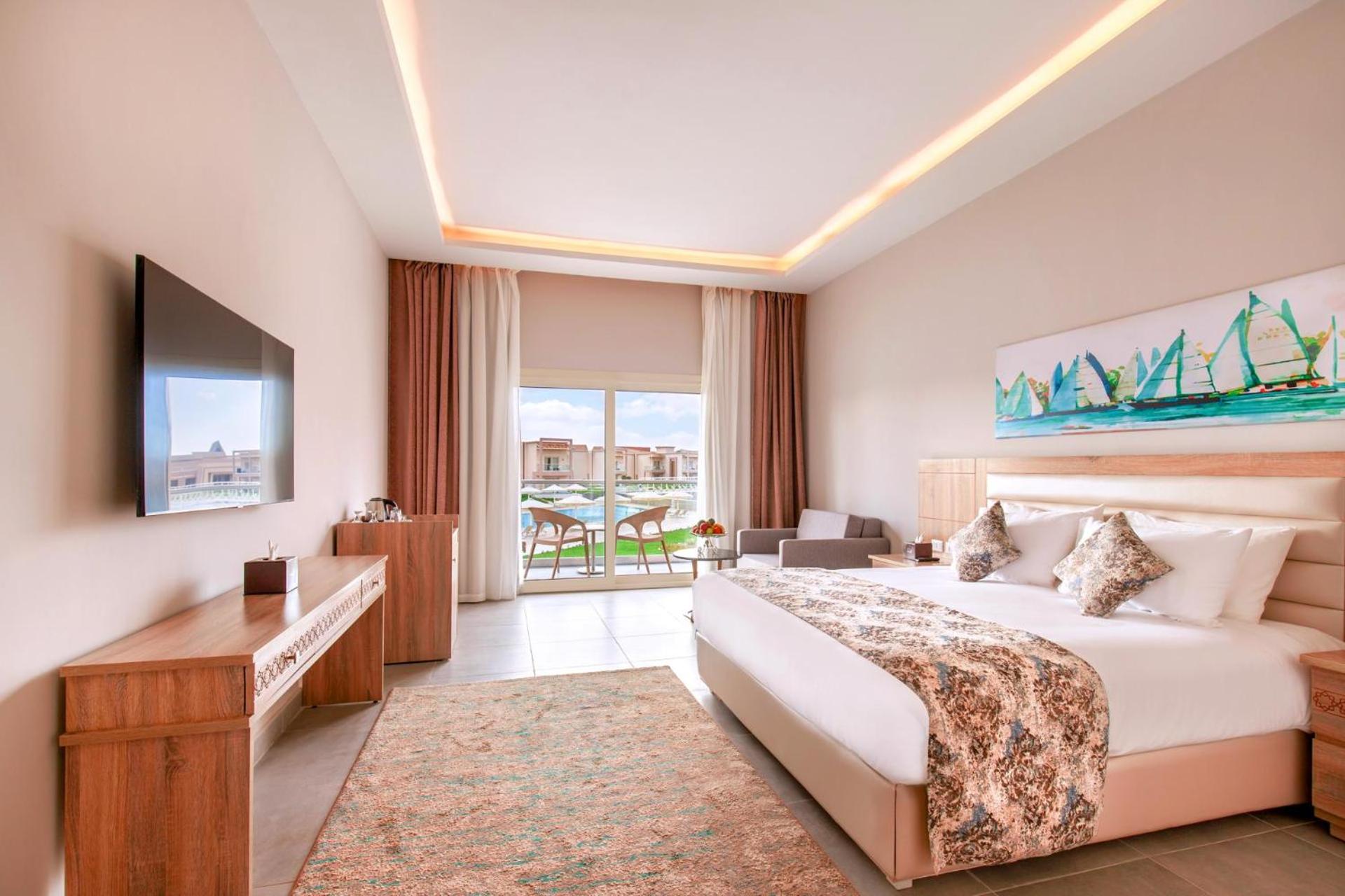 Deluxe Double or Twin Room with Pool View