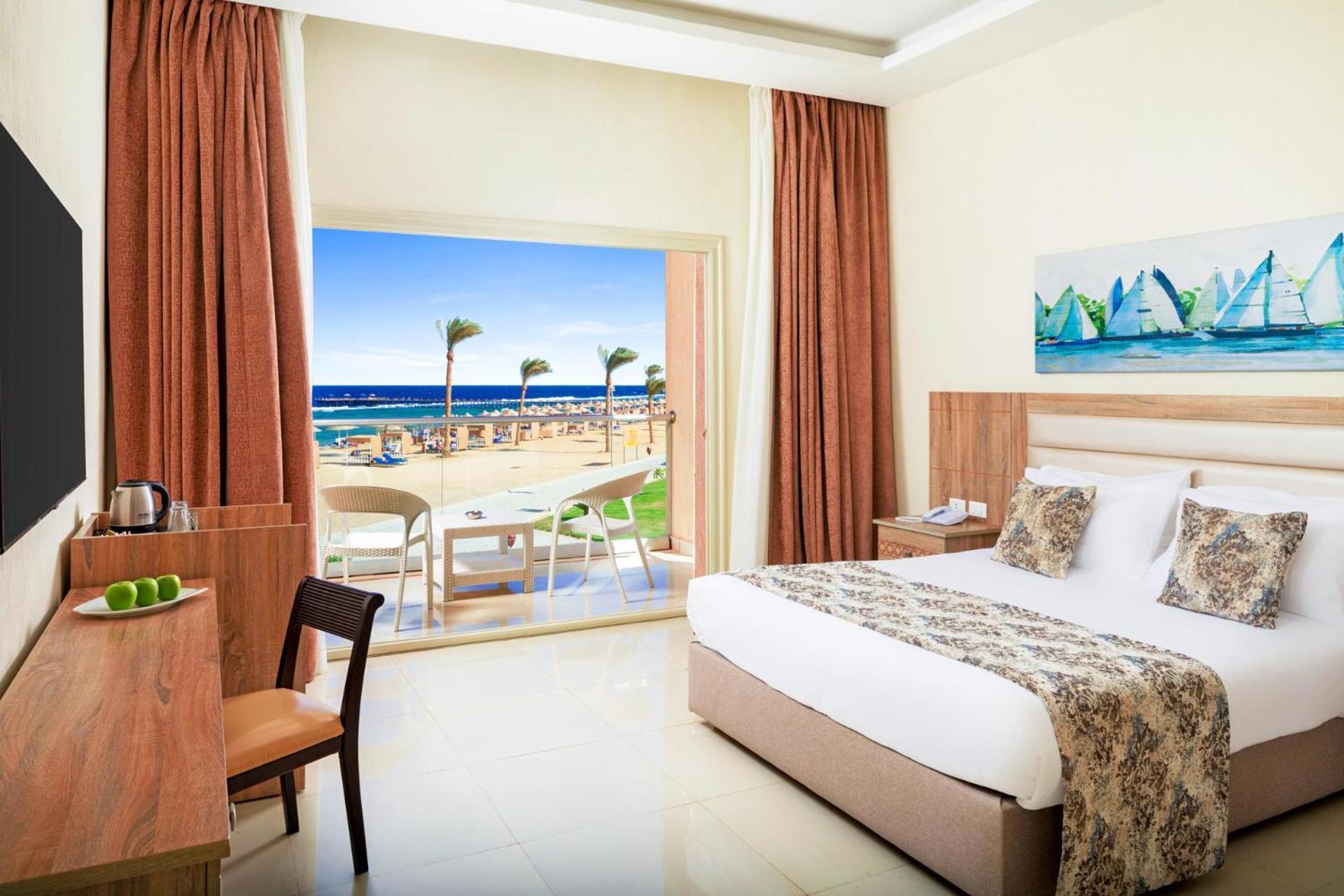 Deluxe Beachfront Room
