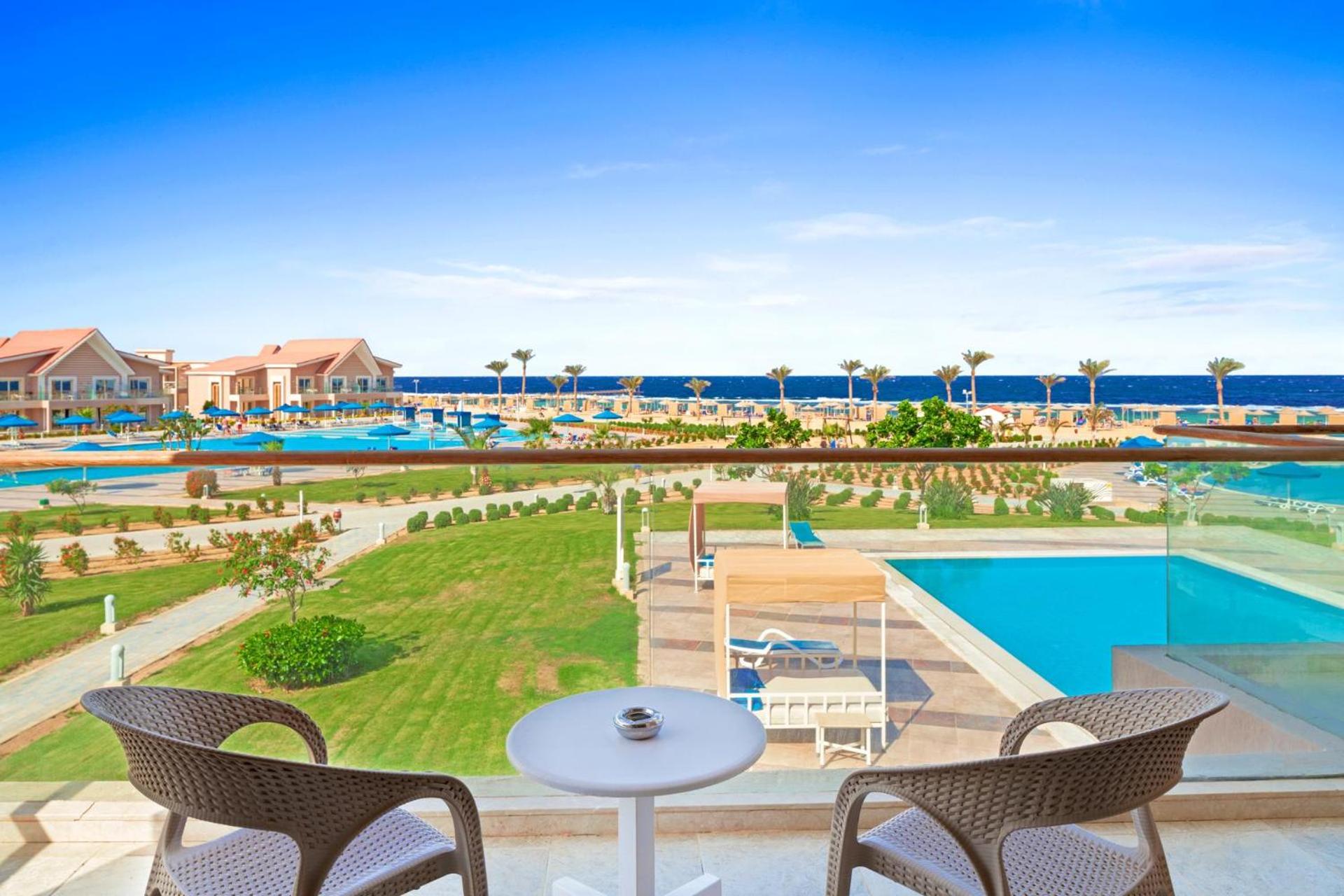 Family Beachfront Room