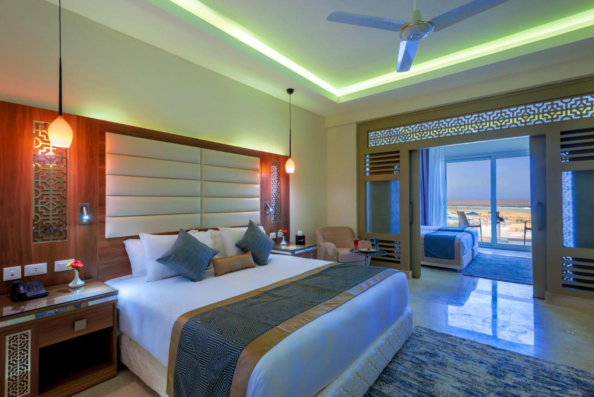 Family Room with Sea View