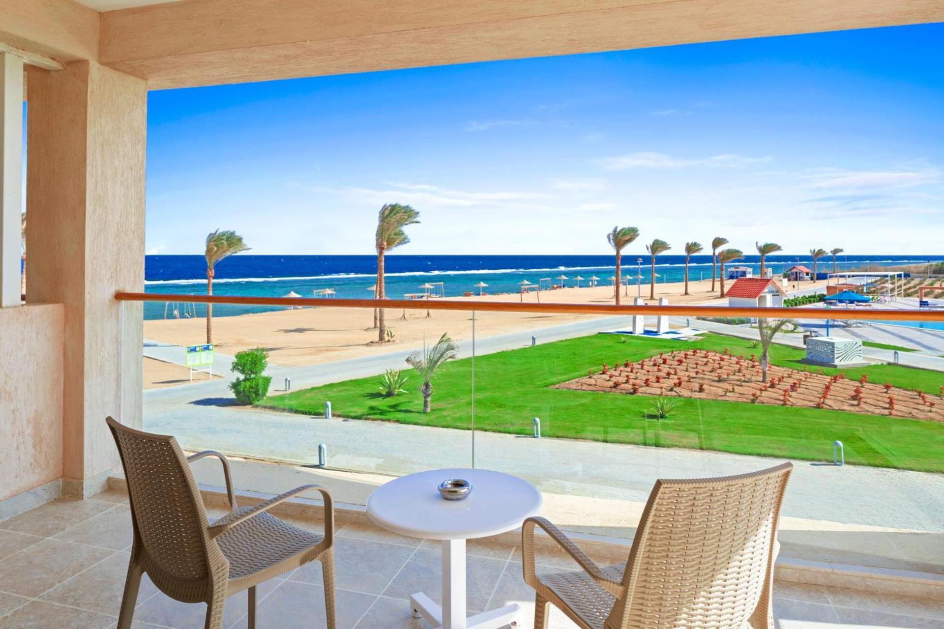 Junior Suite with Beachfront View