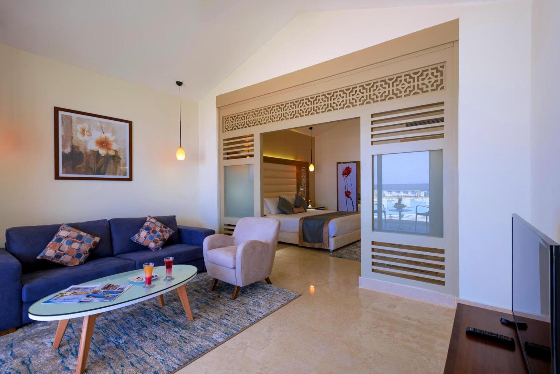 Junior Suite with Sea View thumbnail 5