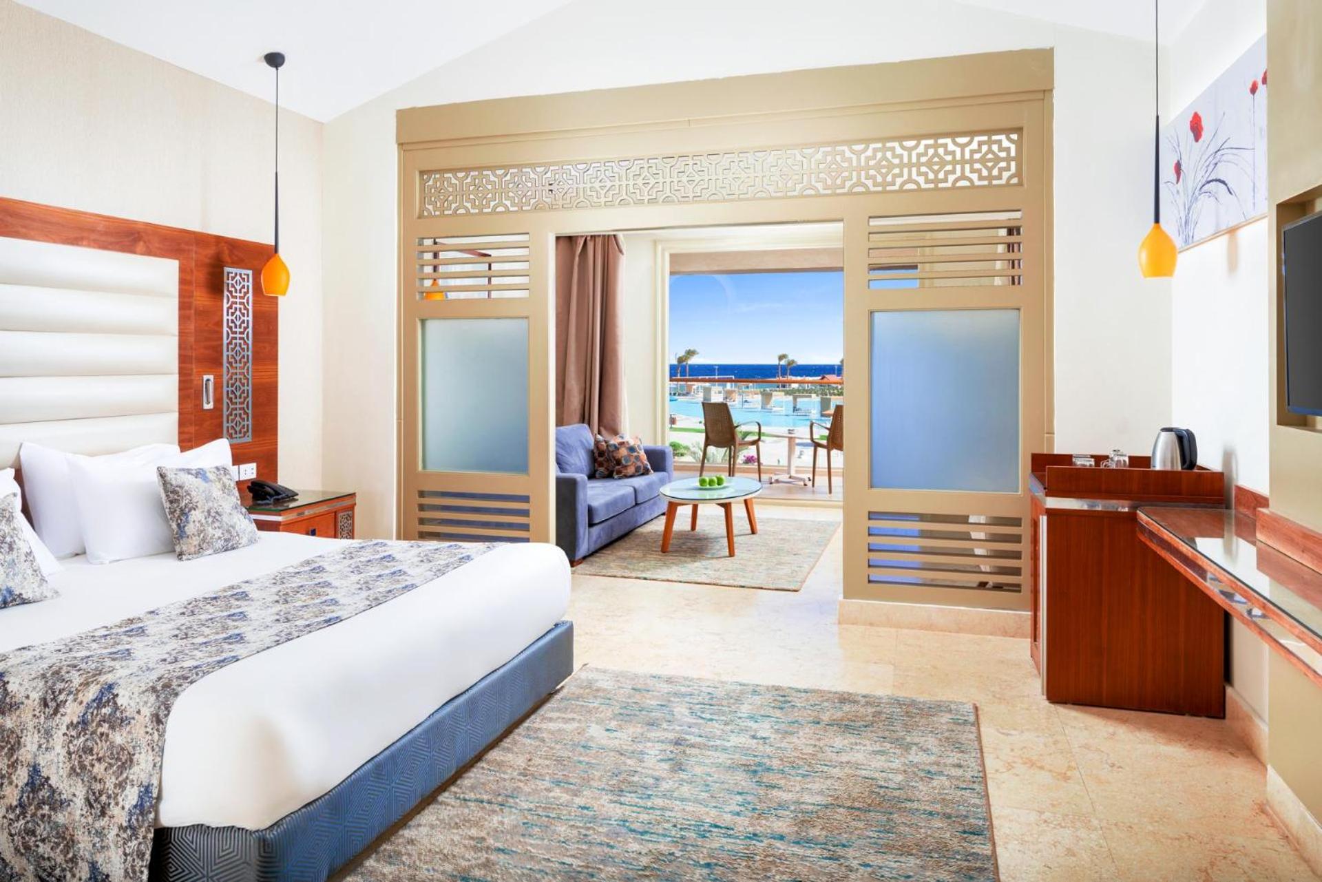 Junior Suite with Sea View thumbnail 6
