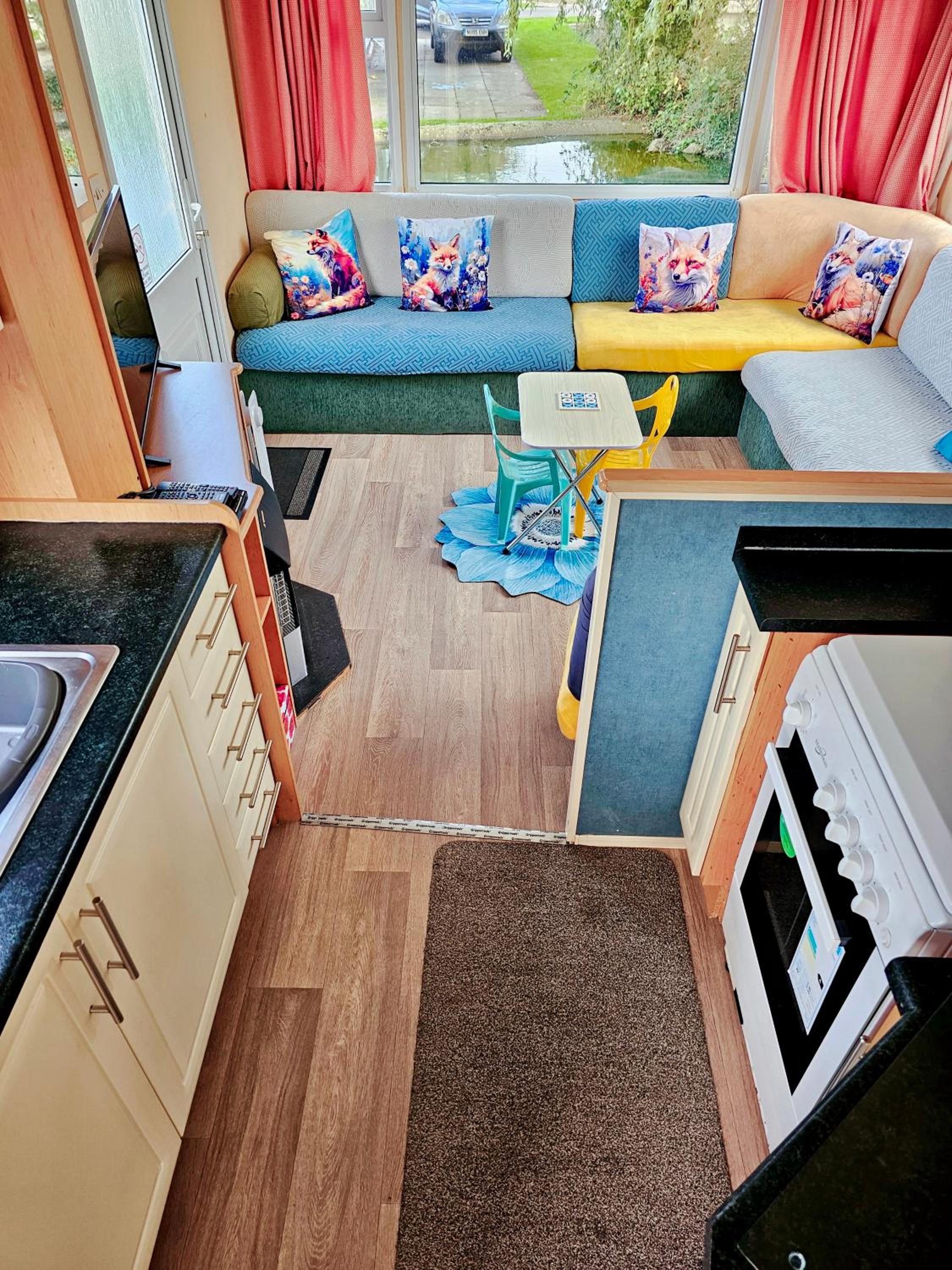 Three-Bedroom Standard Apartment photo 2