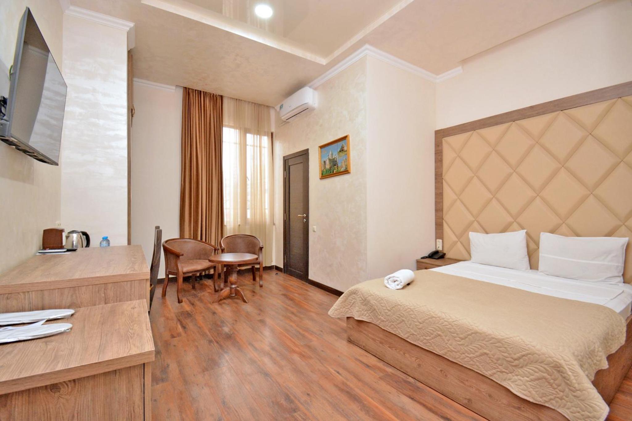 One-Bedroom Apartment With Balcony
