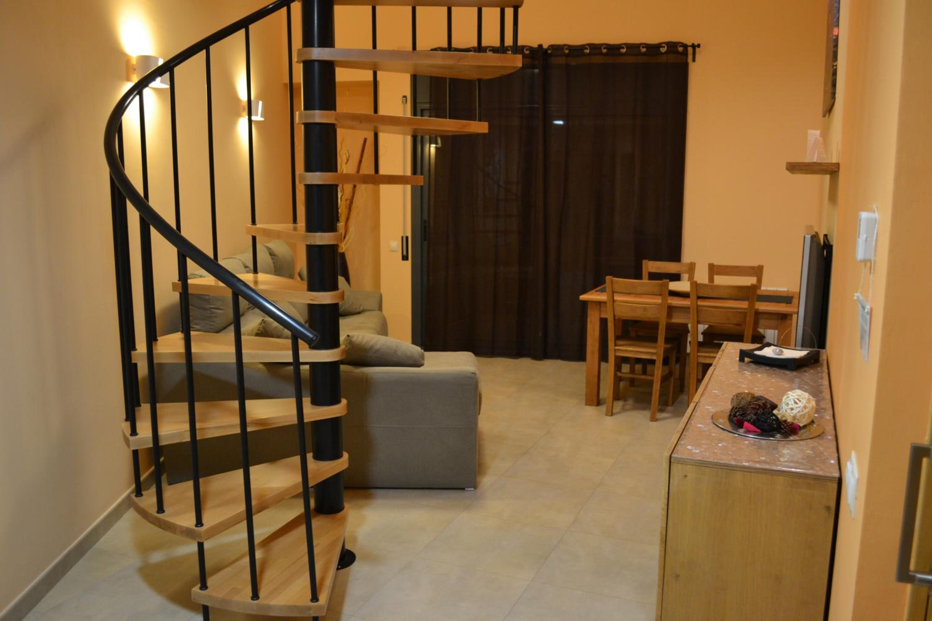 Two-Bedroom Apartment (6 Adults) photo 3
