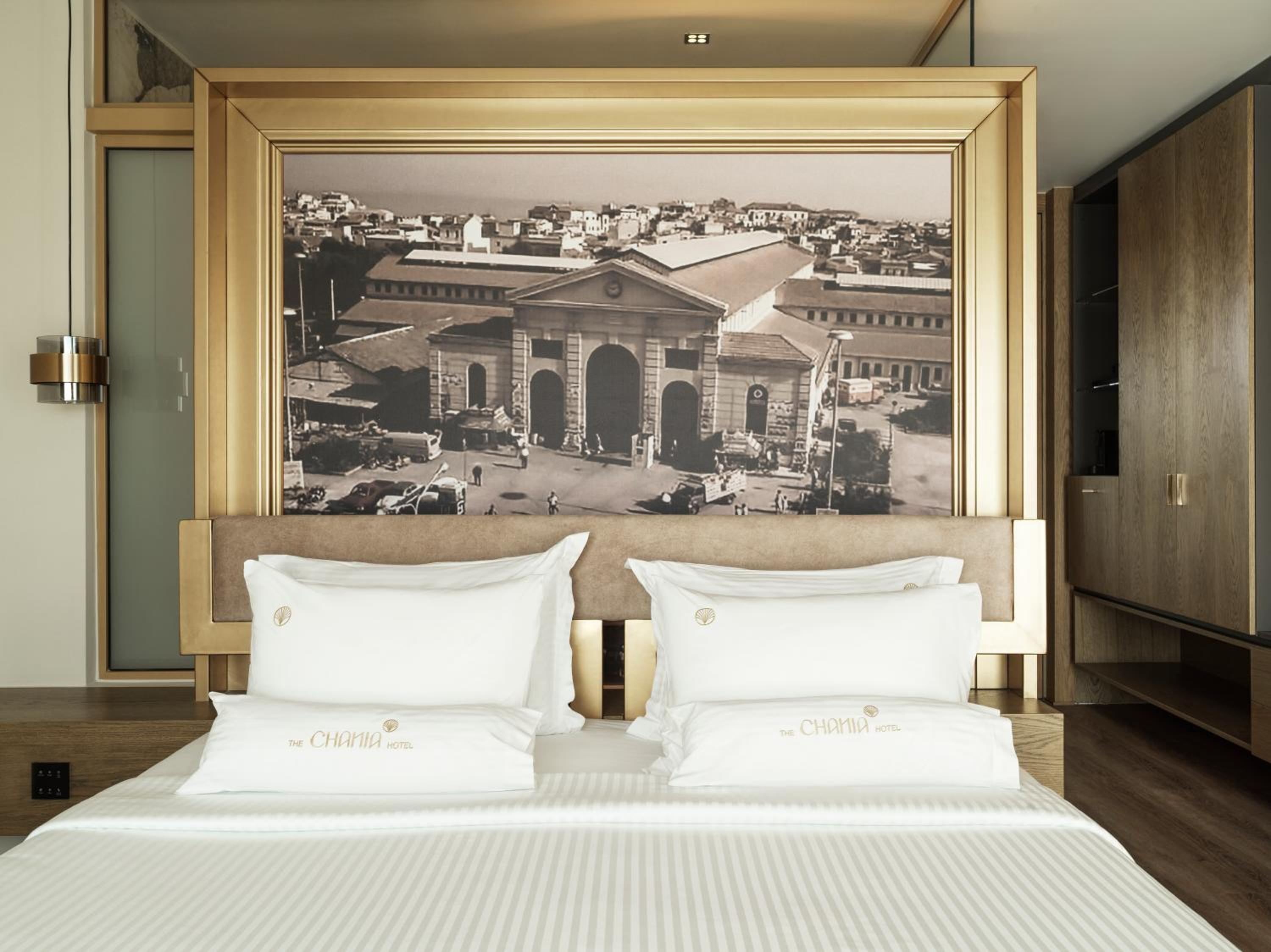 Deluxe Room - Photo 1