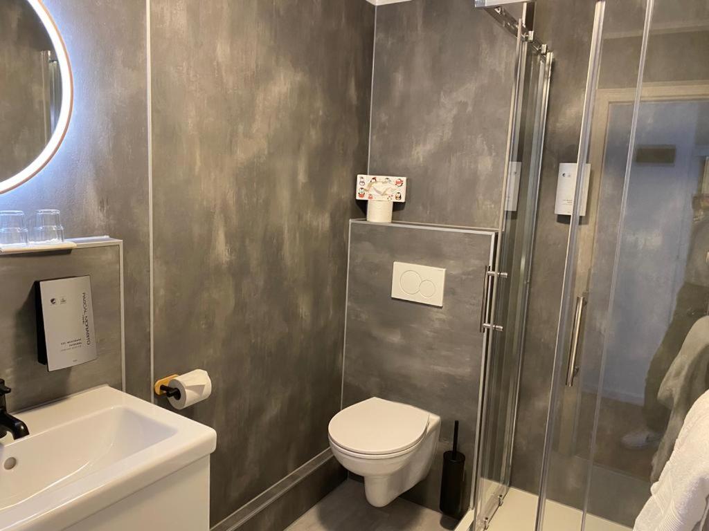 Double Room - Photo 5