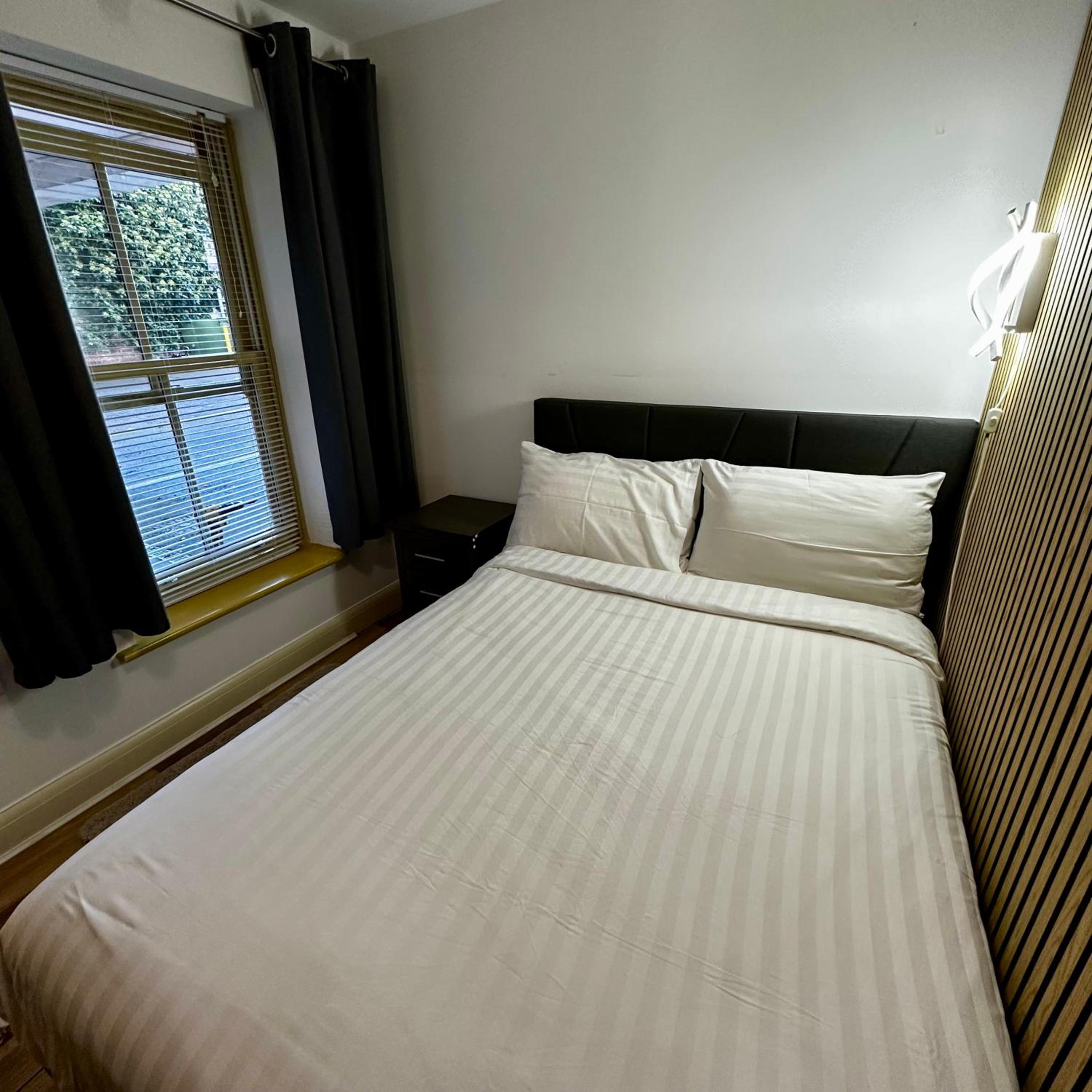 Two-Bedroom Apartment - Photo 16