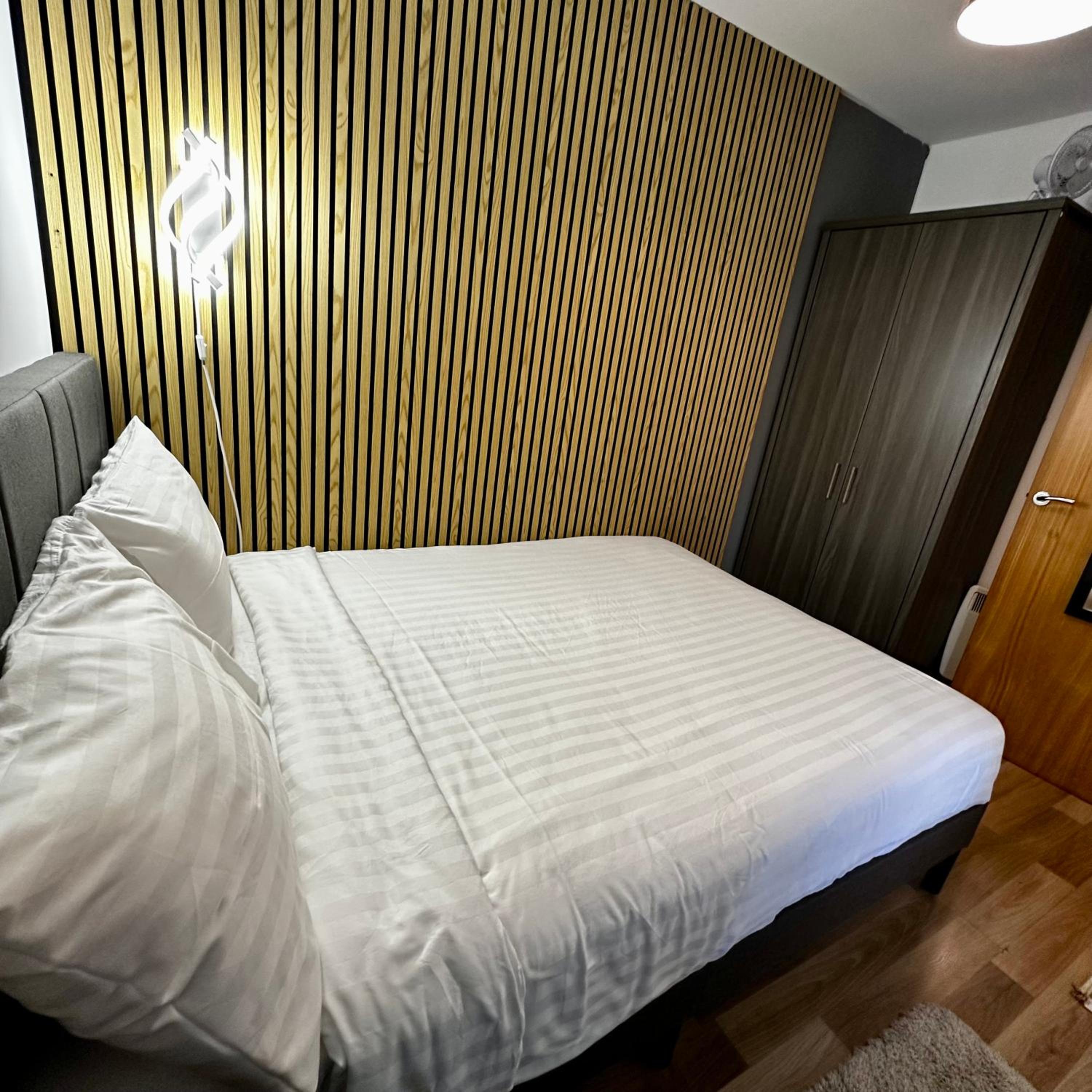 Two-Bedroom Apartment - Photo 25