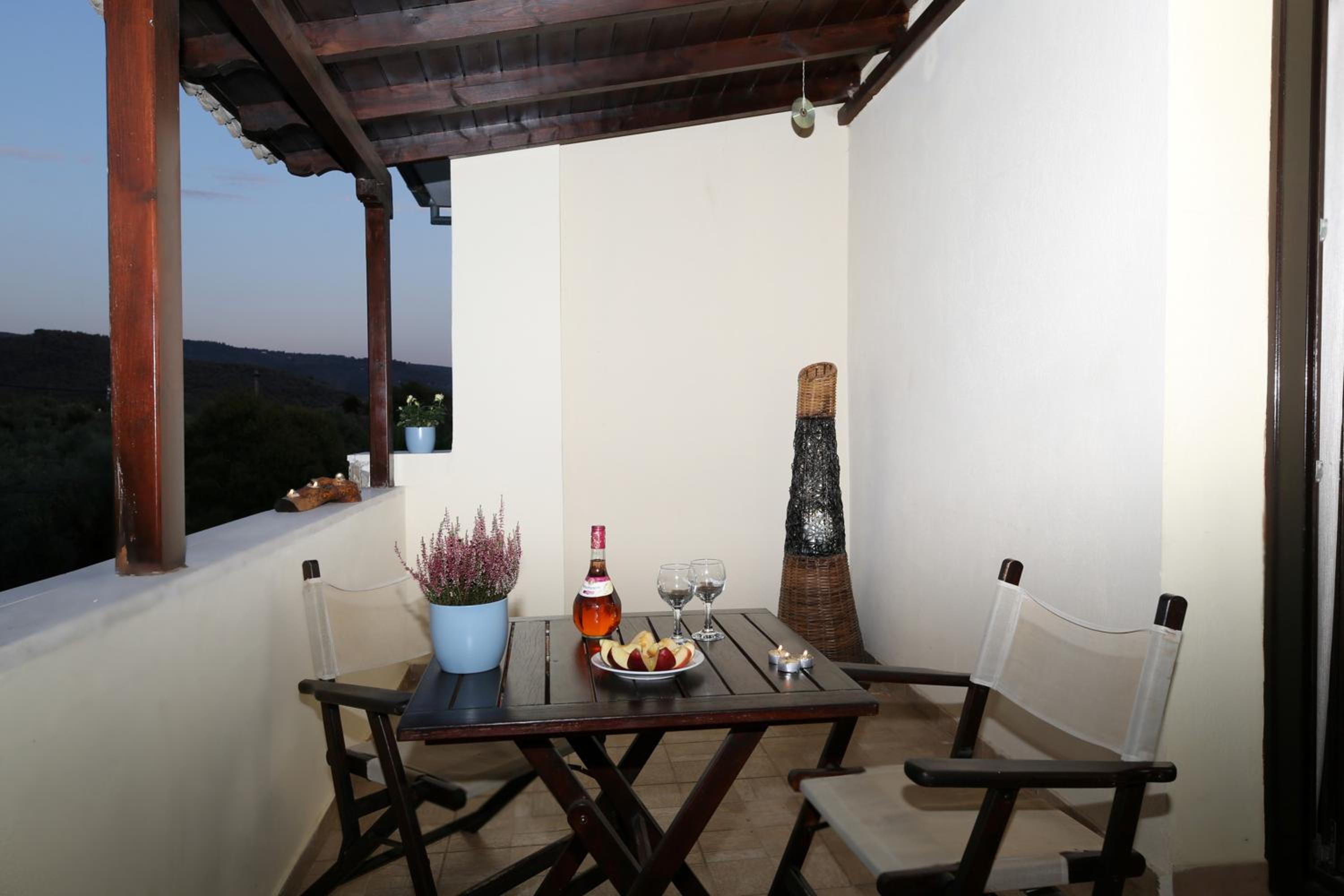 Apartment with Mountain and Pool View - 10 photo 2