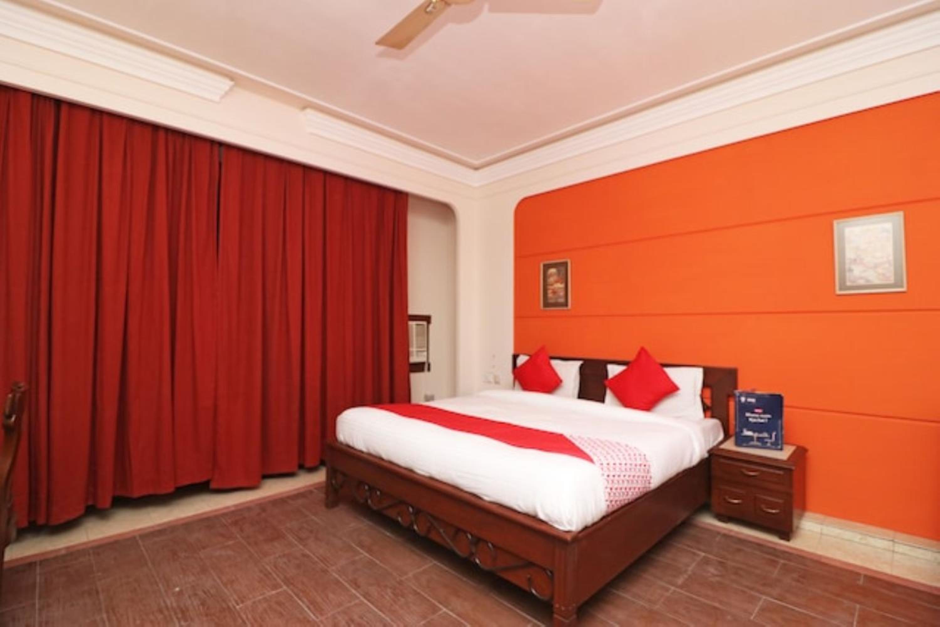 Budget Double Room photo 2