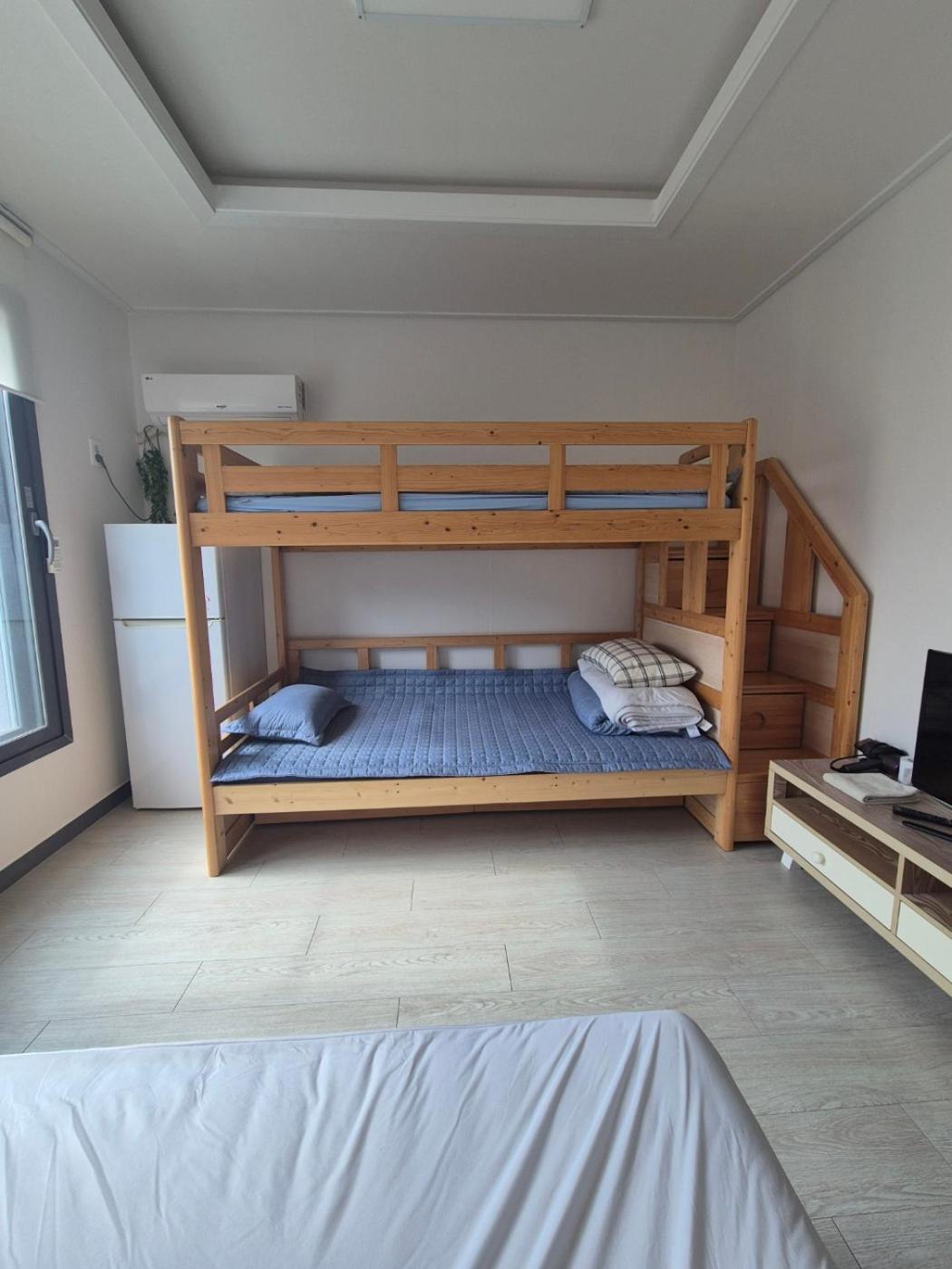 Basic Triple Room - Photo 9