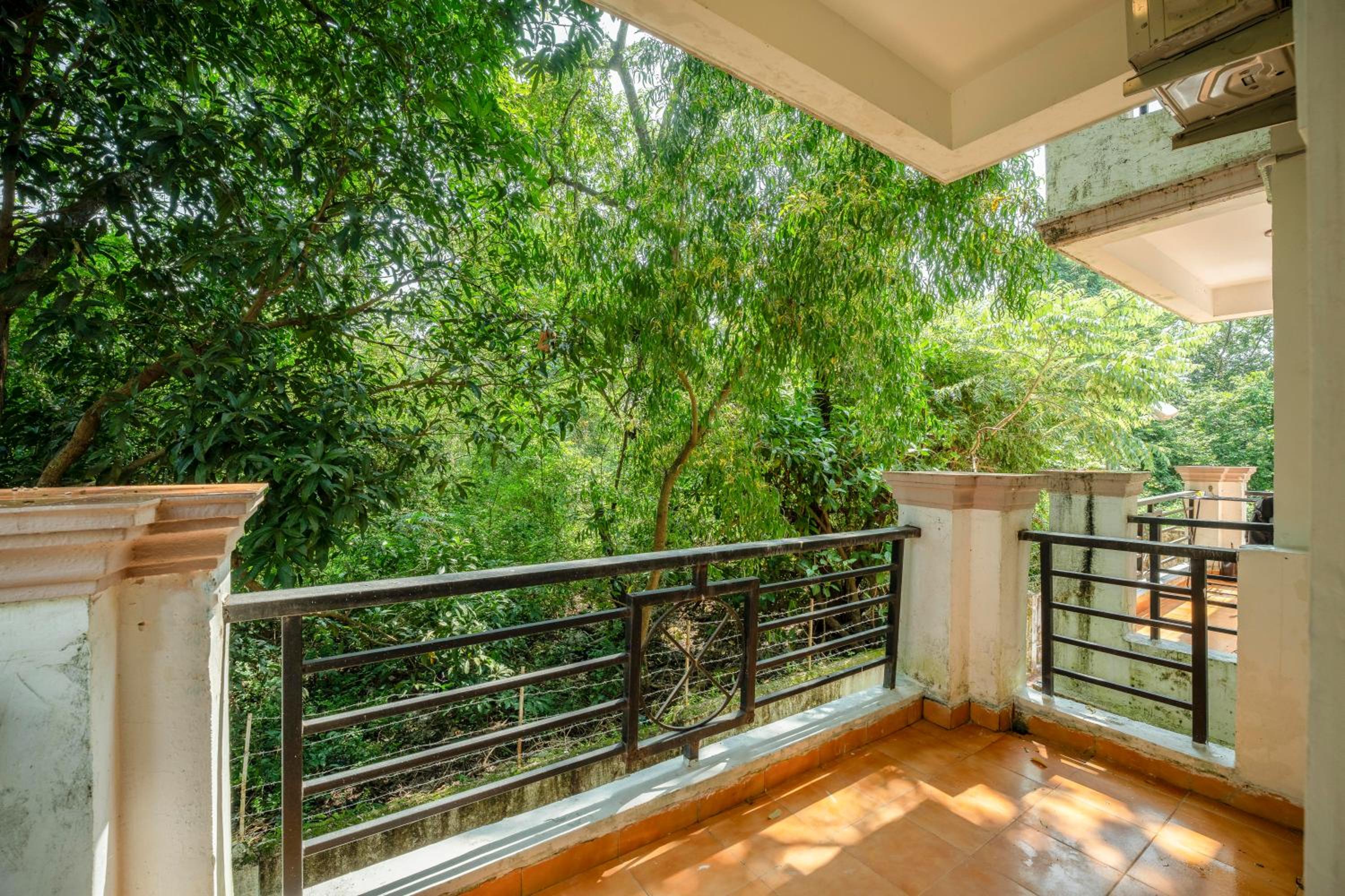 Two-Bedroom Apartment With Balcony photo 2