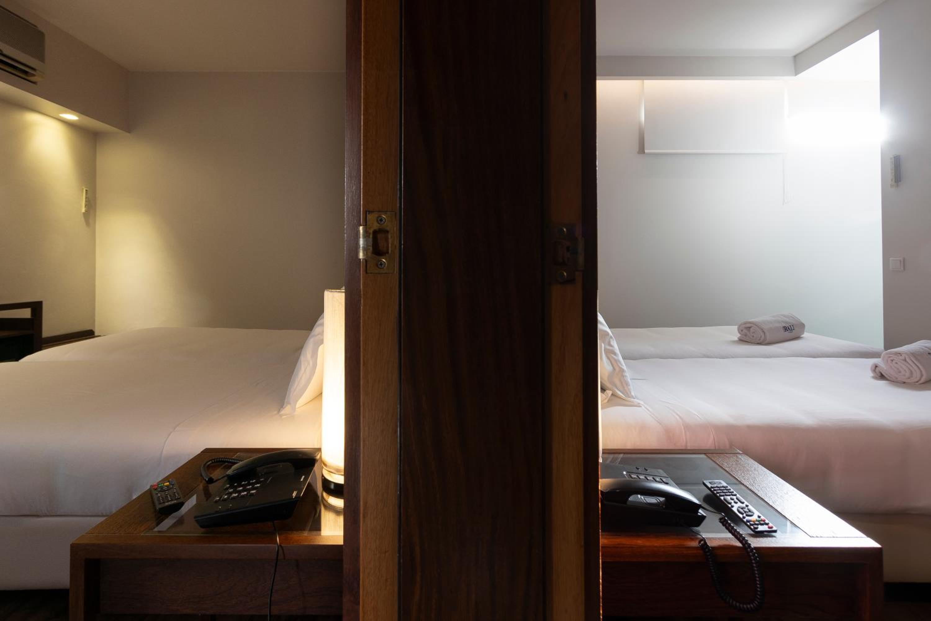Classic Twin Room - Photo 7